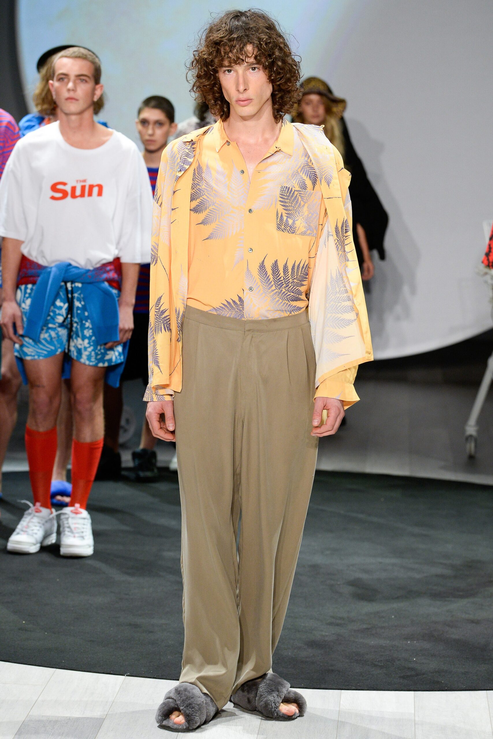 Double Rainbouu Australia Resort 18 Look 10