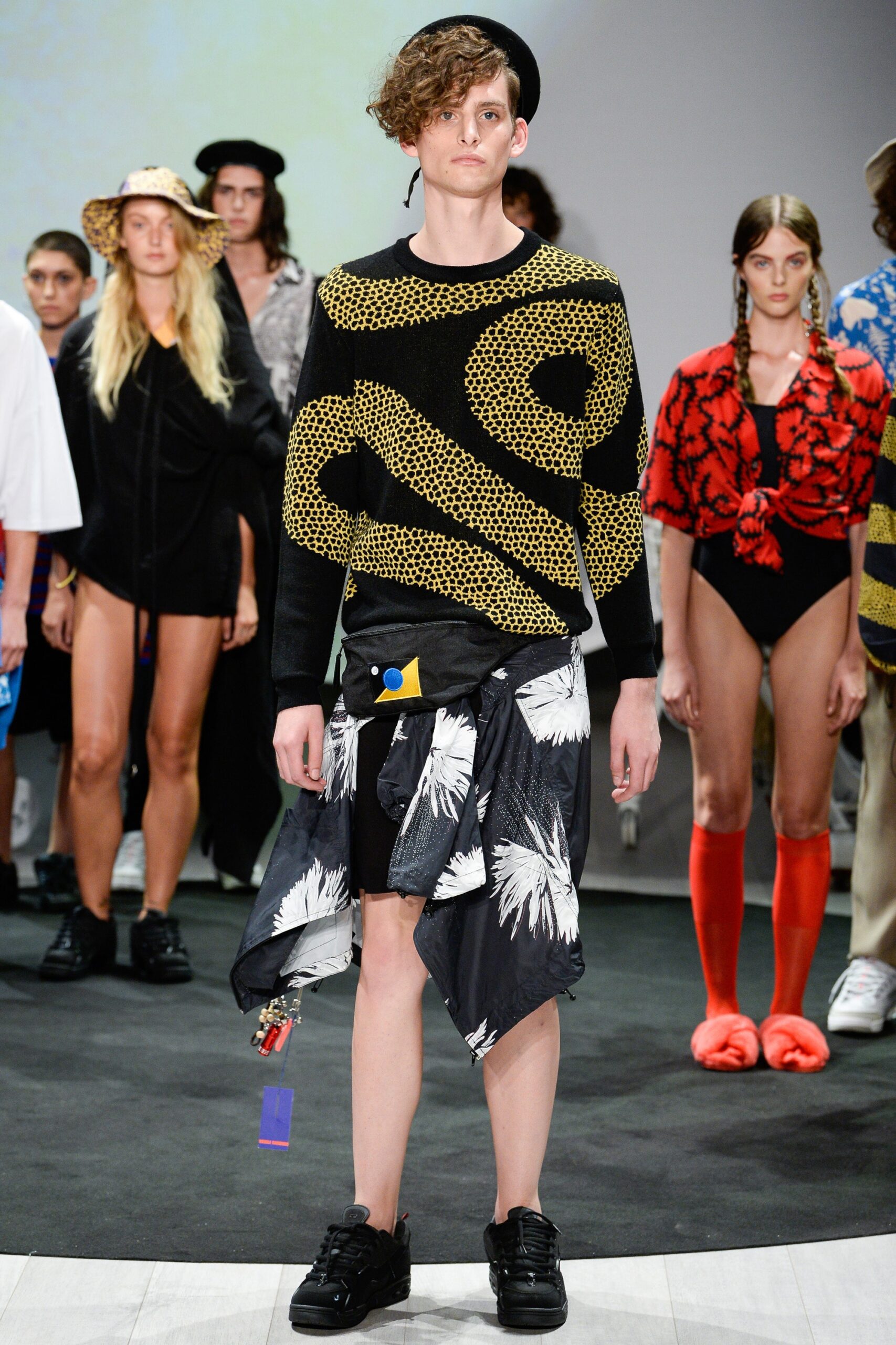 Double Rainbouu Australia Resort 18 Look 11