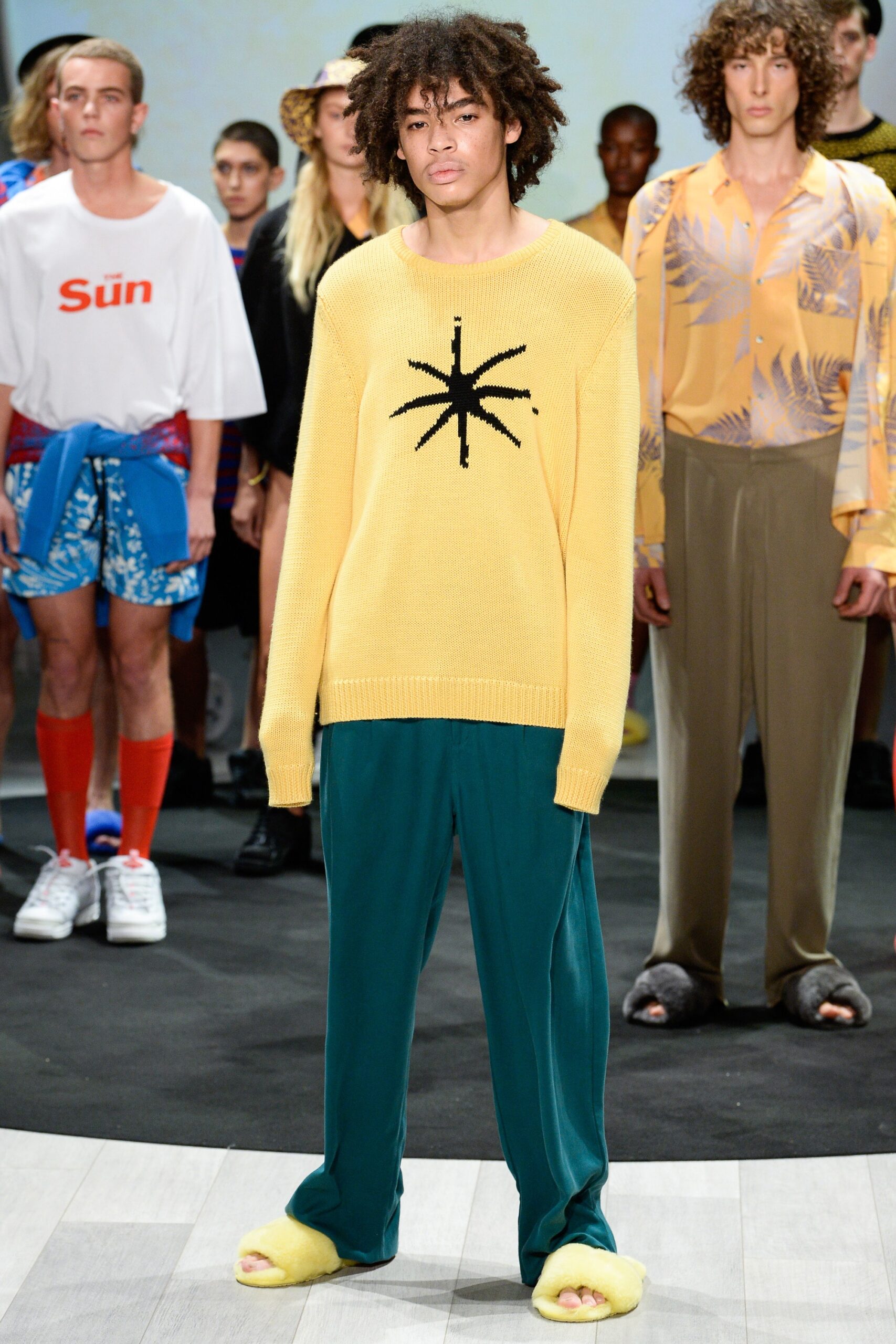 Double Rainbouu Australia Resort 18 Look 13