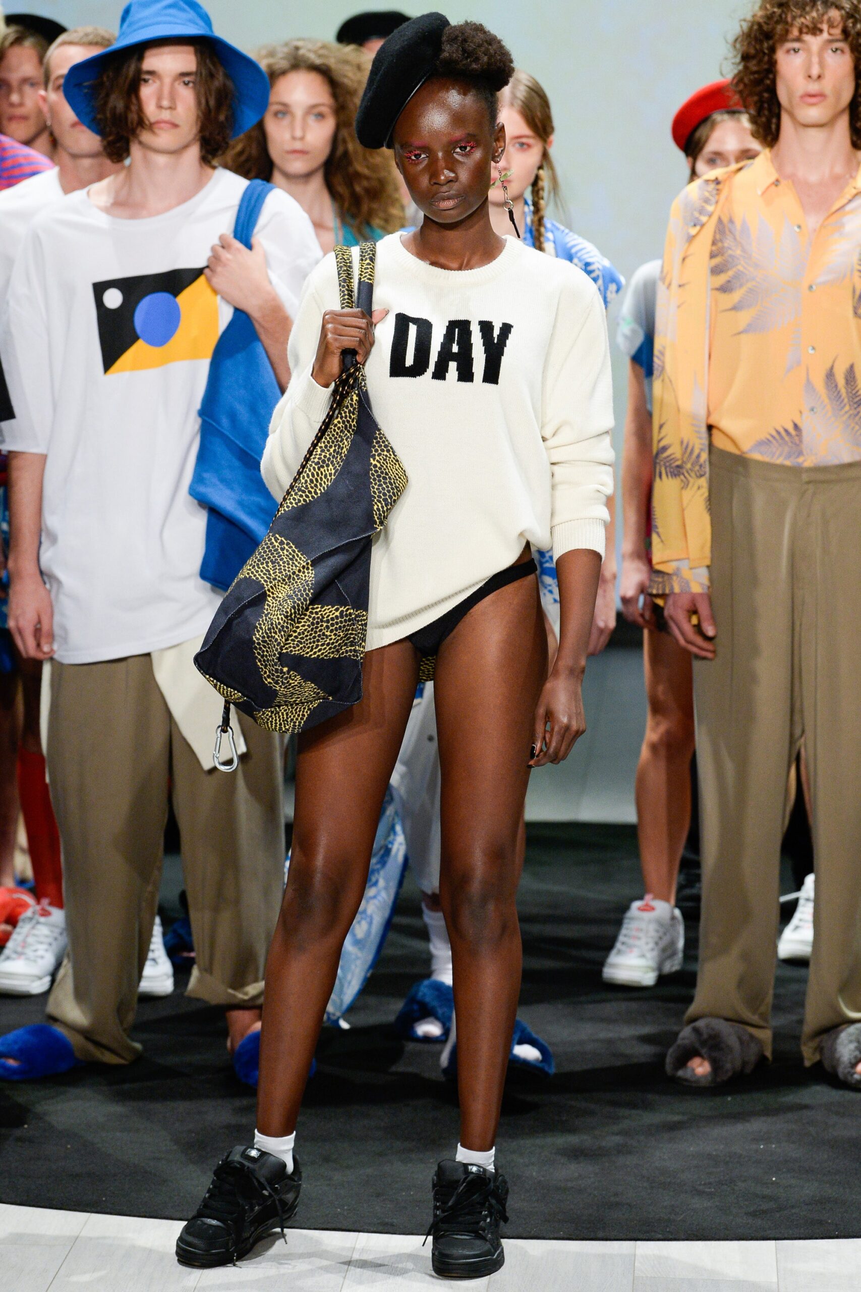 Double Rainbouu Australia Resort 18 Look 22