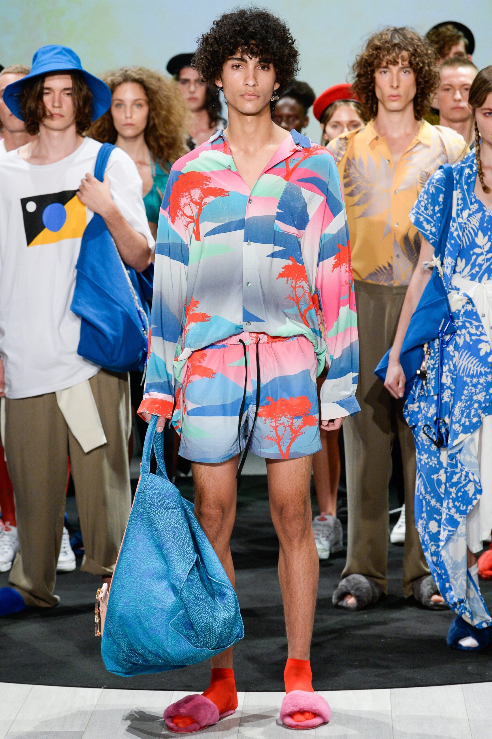 Double Rainbouu Australia Resort 18 Look 23