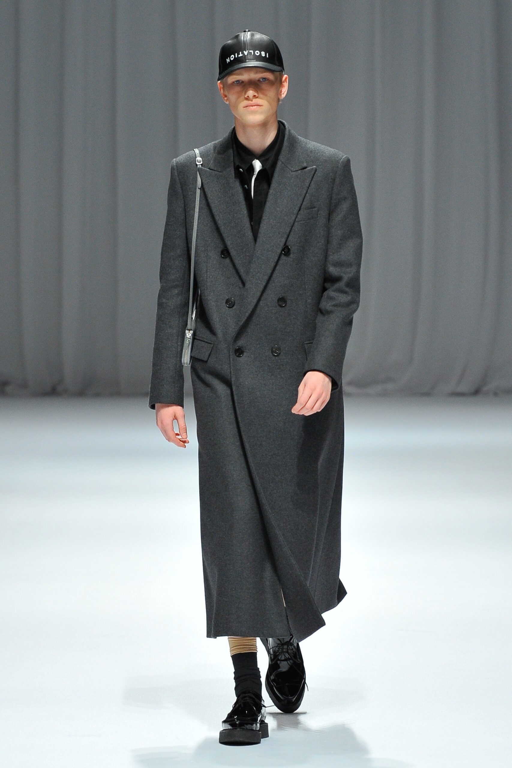 DressedUndressed Tokyo F/W 17 Look 6