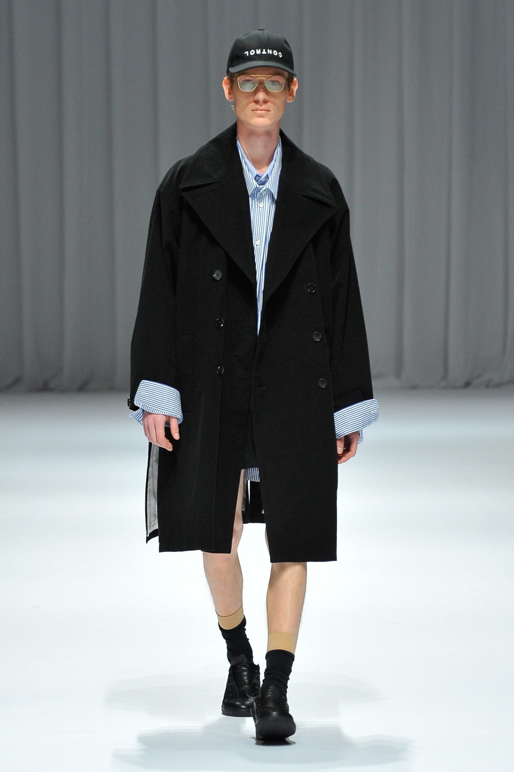 DressedUndressed Tokyo F/W 17 Look 19