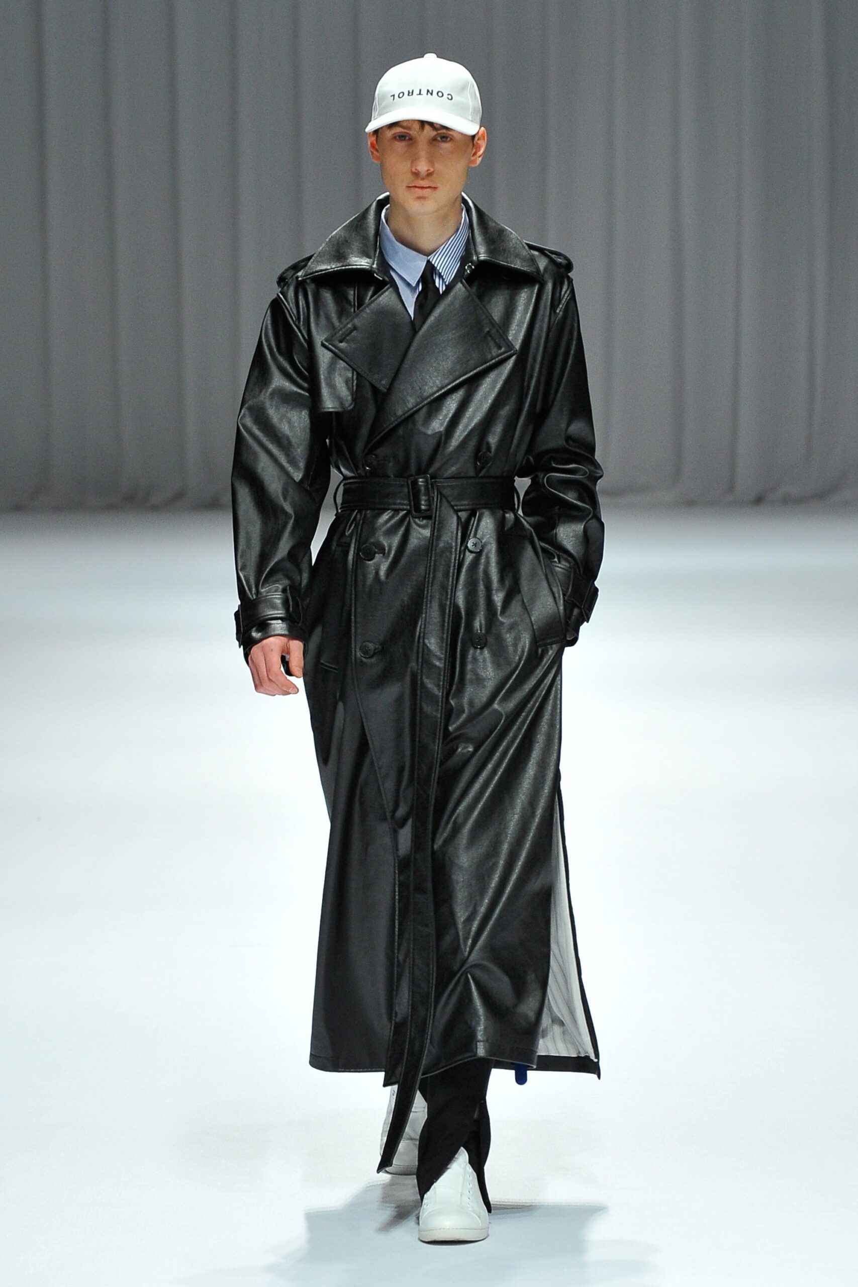 DressedUndressed Tokyo F/W 17 Look 20