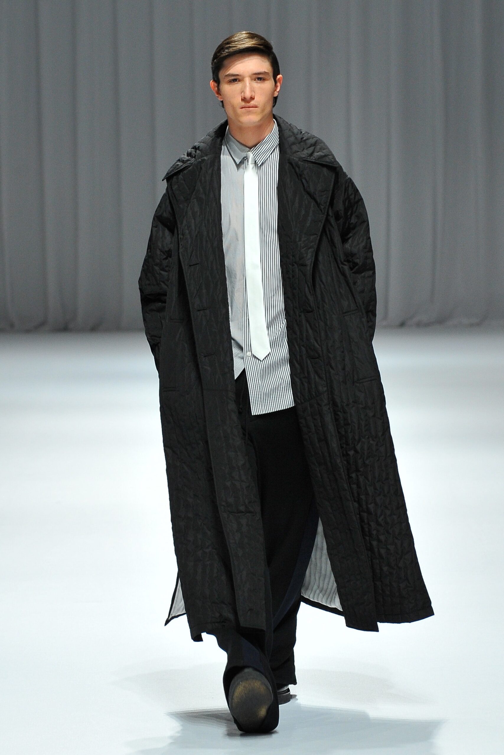 DressedUndressed Tokyo F/W 17 Look 22