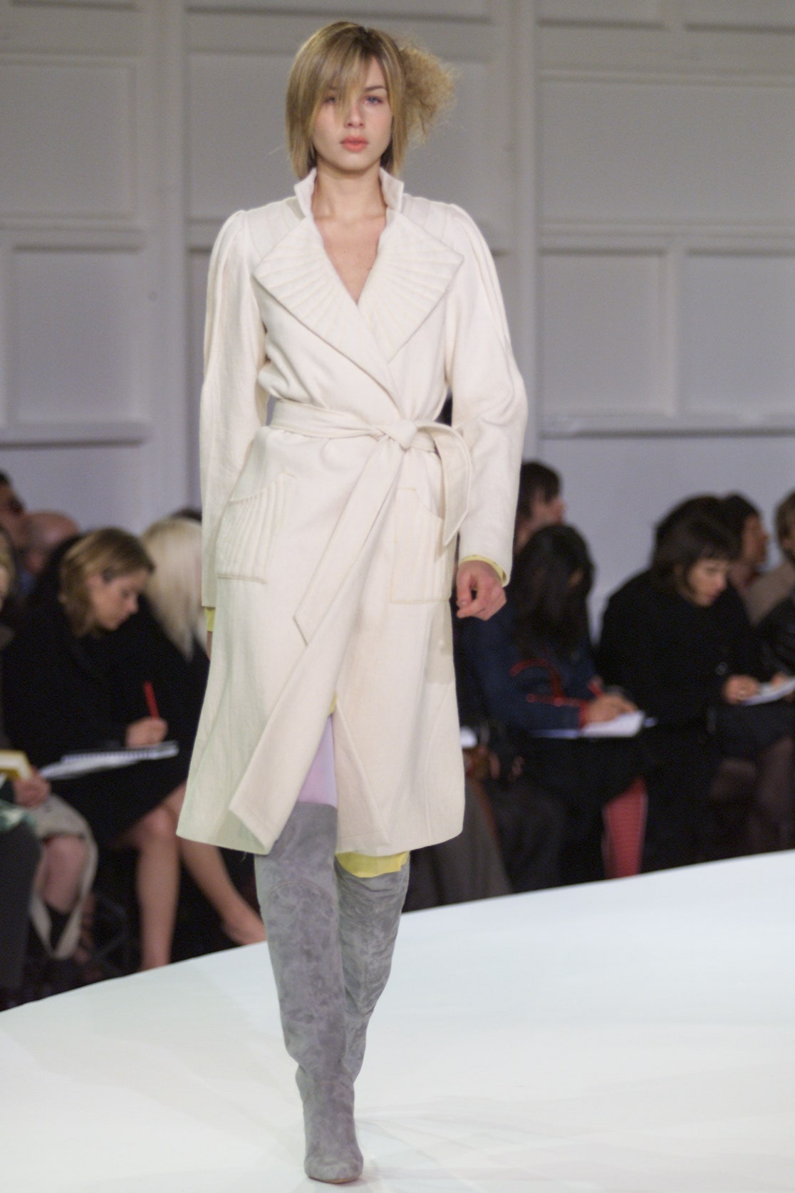 Dries Van Noten F/W 01 Look 37