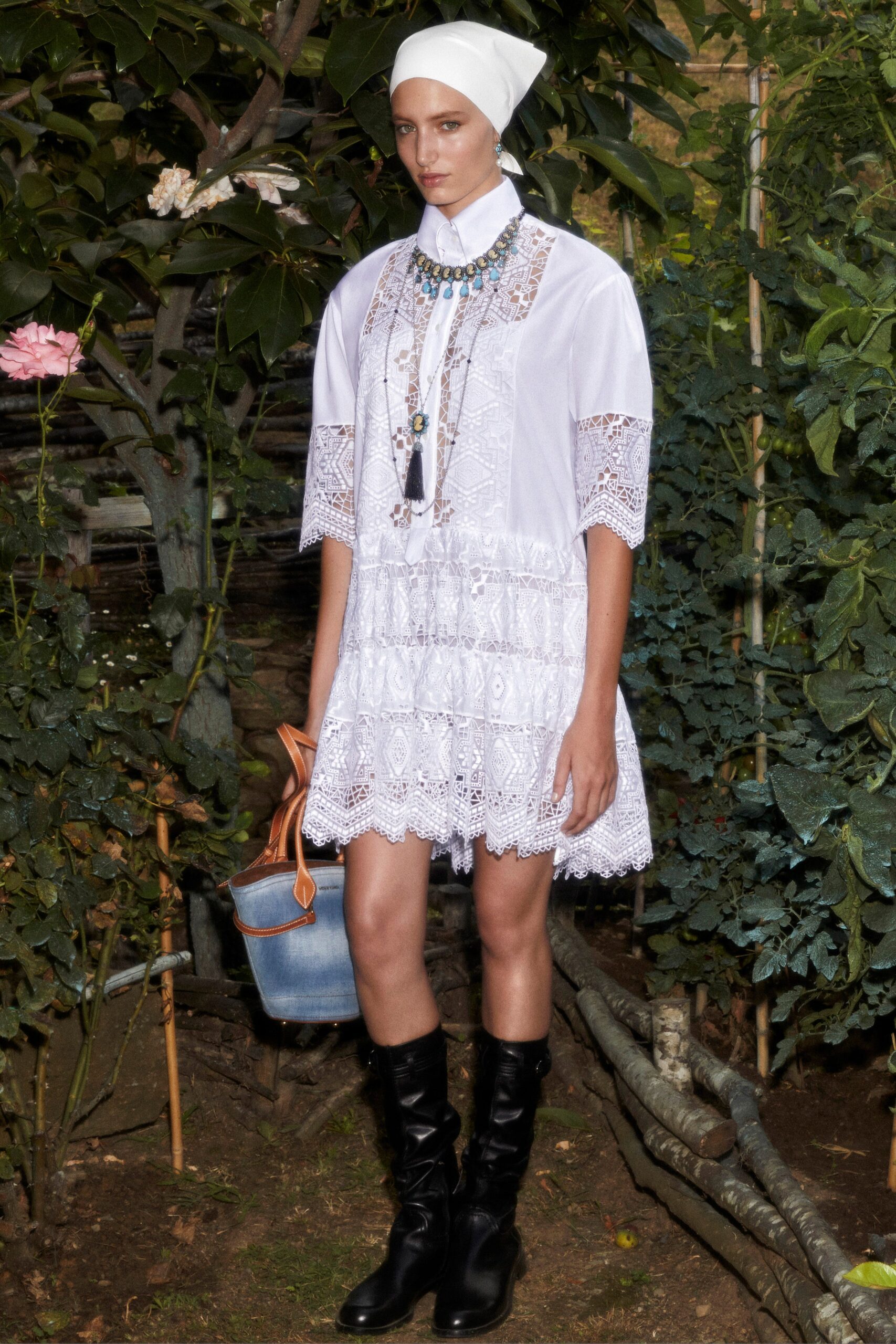 Ermanno Scervino Resort 21 Look 1