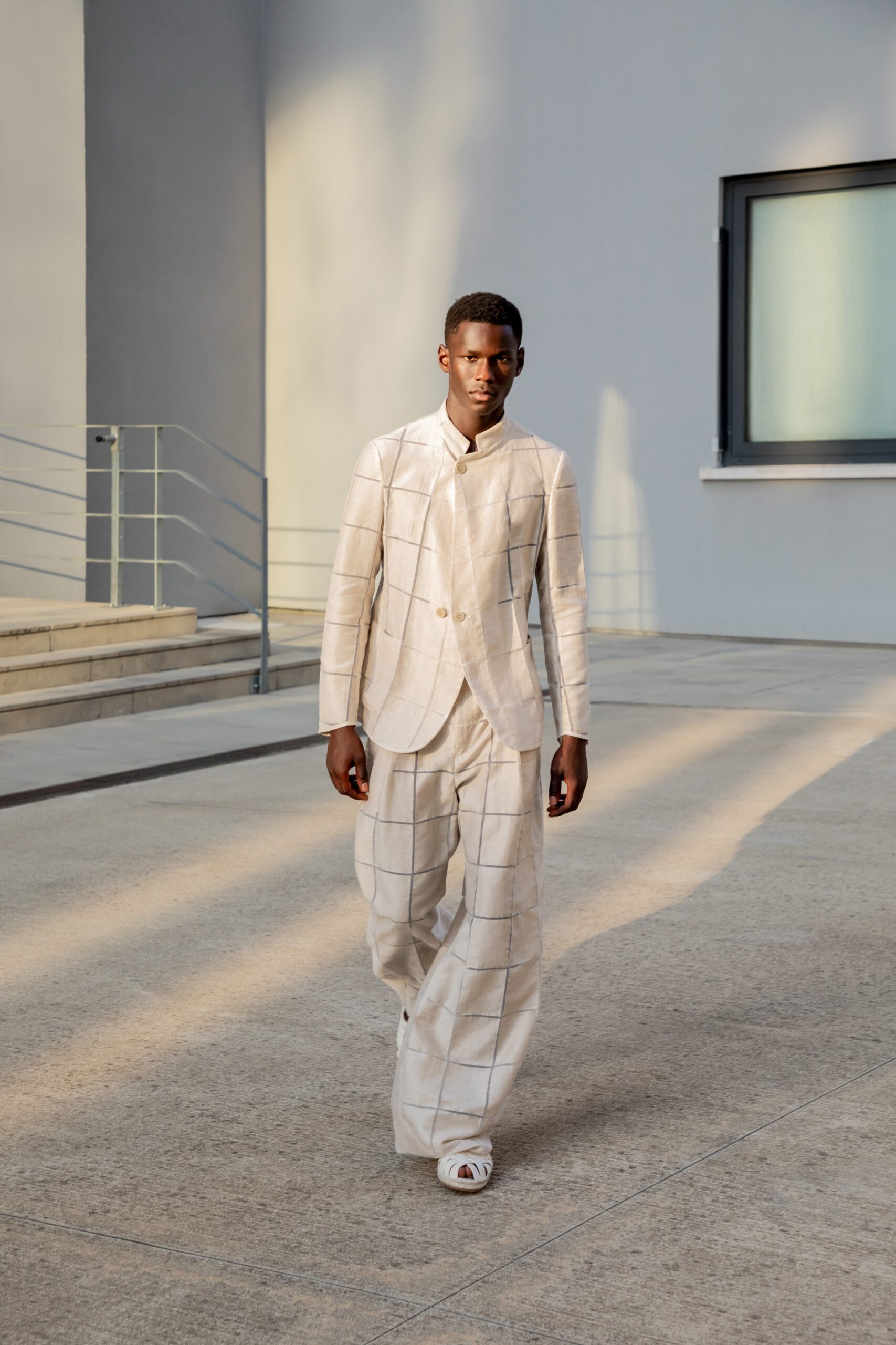 Emporio Armani S/S 21 Menswear Look 1