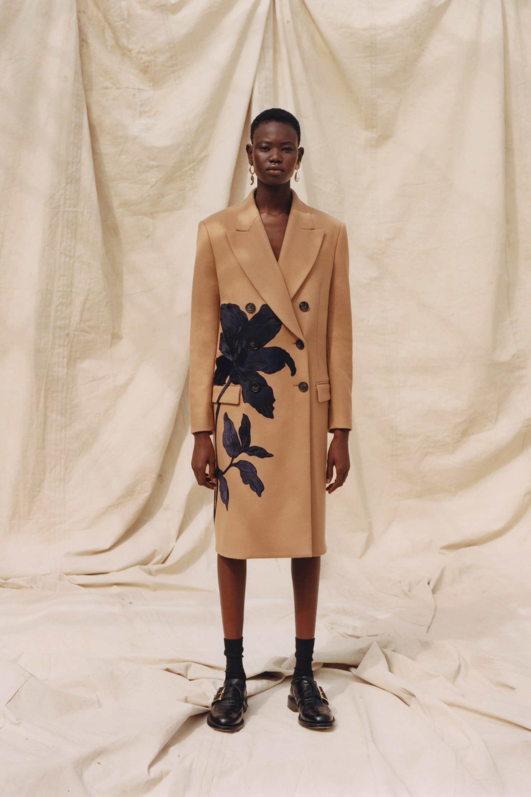 Erdem Resort 23 Look 1
