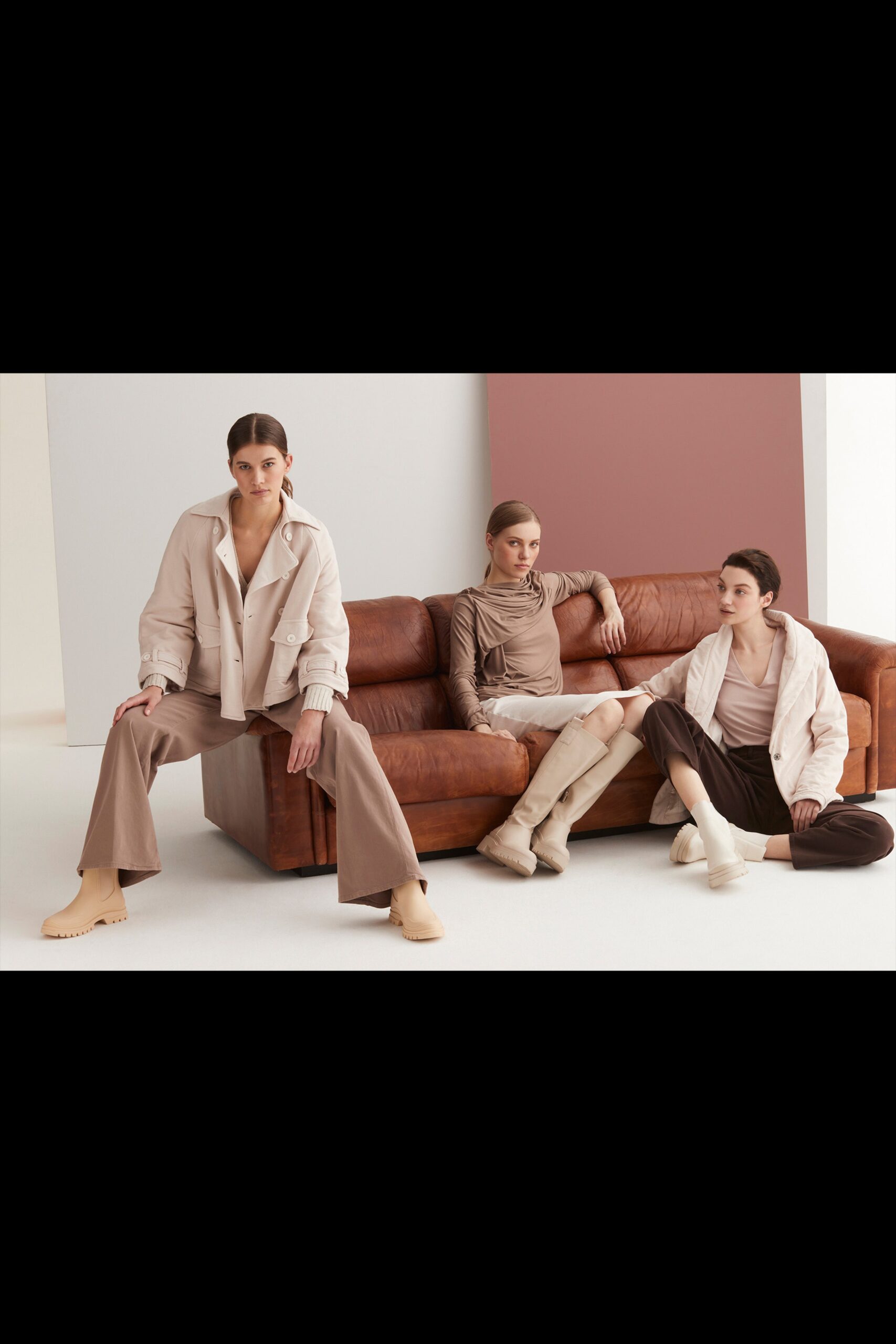 European Culture F/W 22 Look 1