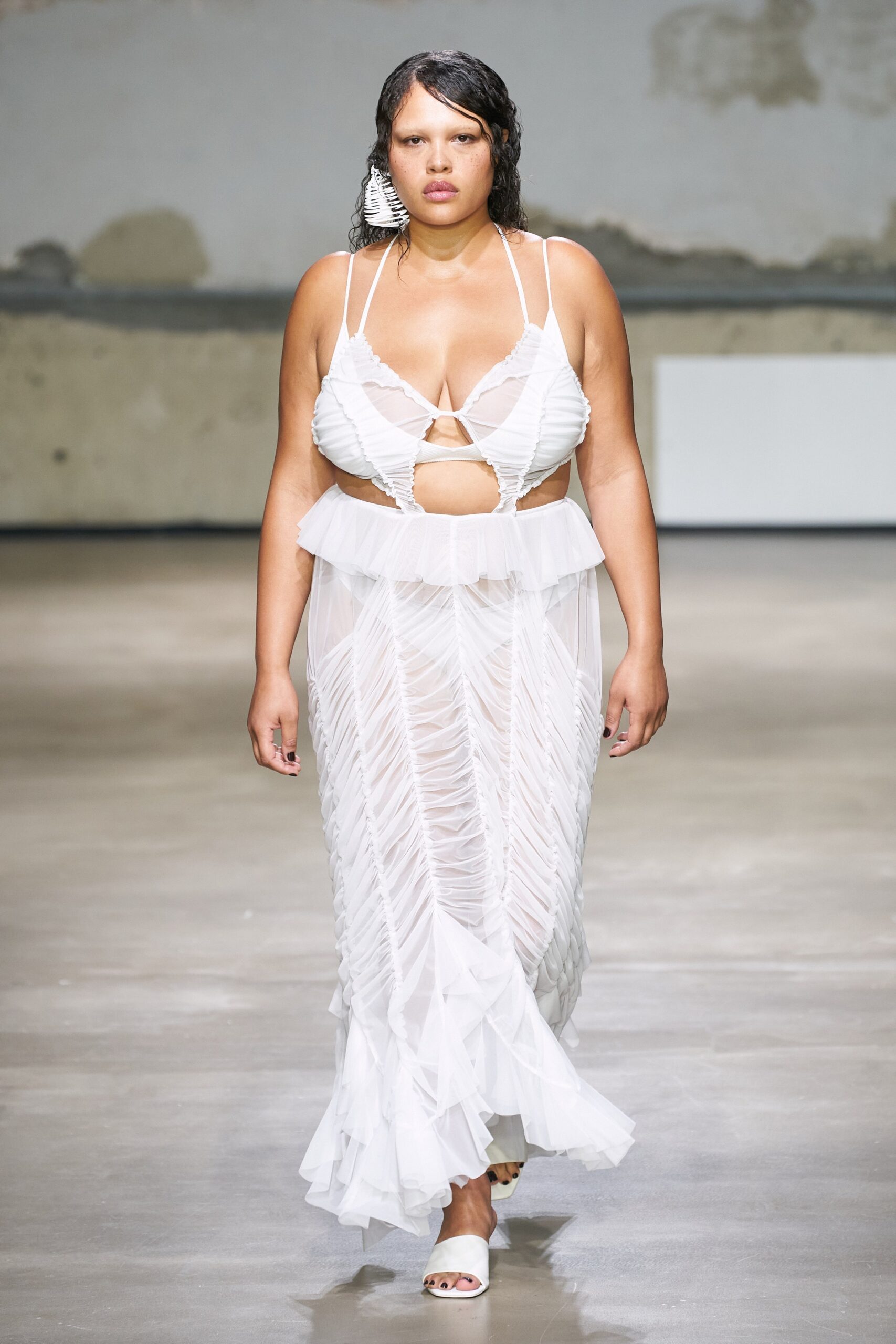 Ester Manas S/S 23 Look 1
