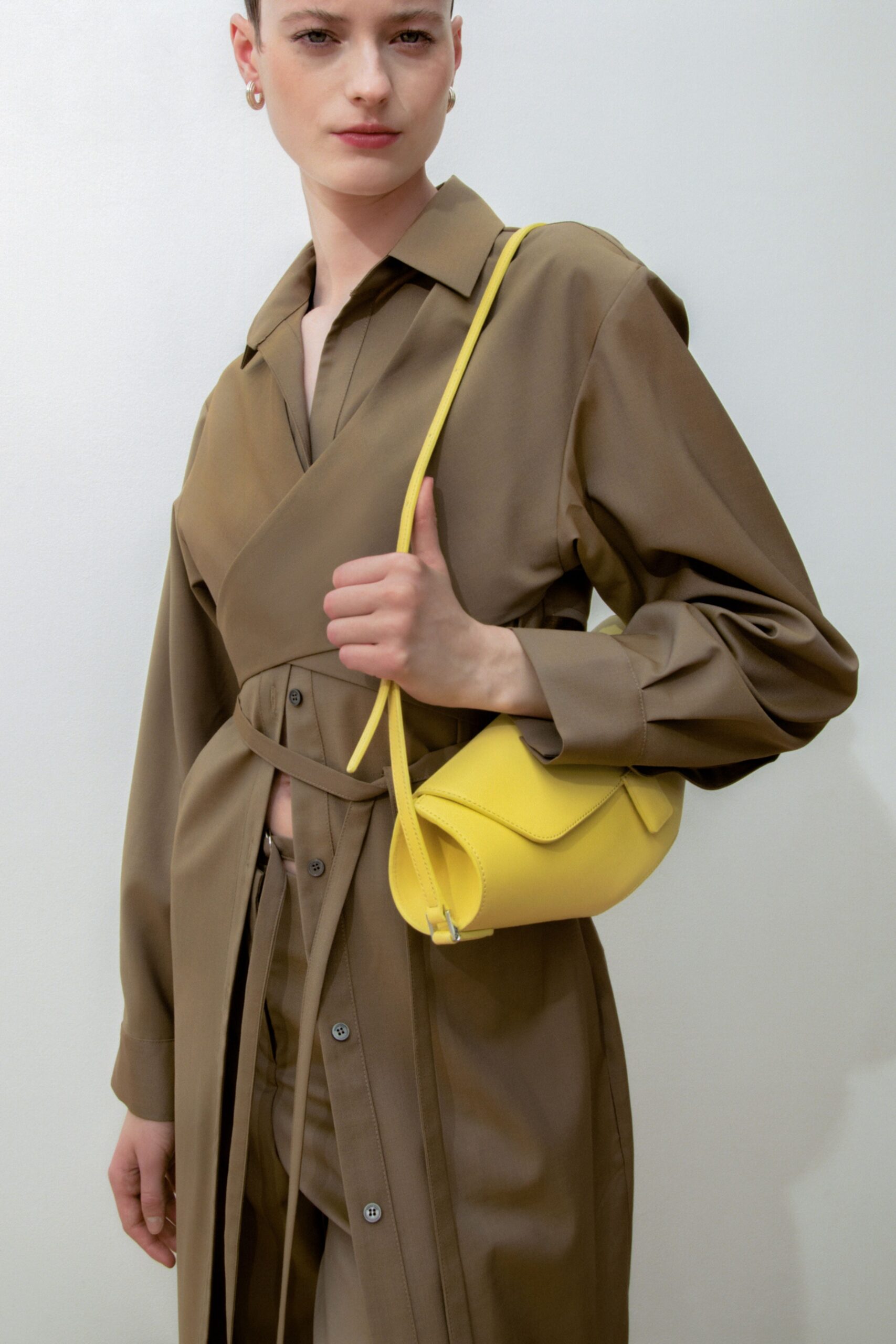 Eudon Choi Resort 23 Look 1