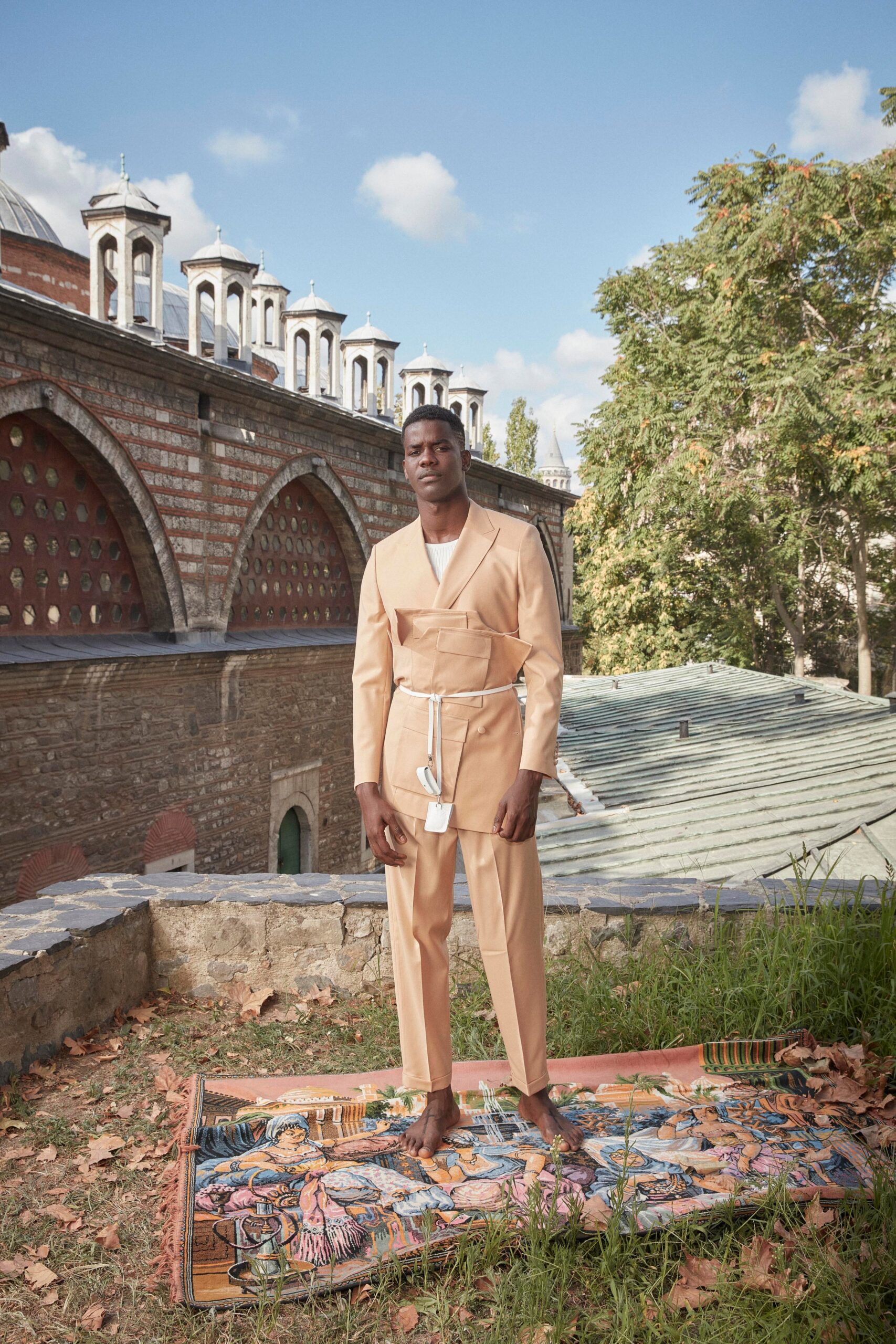 Emre Erdemo?lu Istanbul S/S 21 Look 2