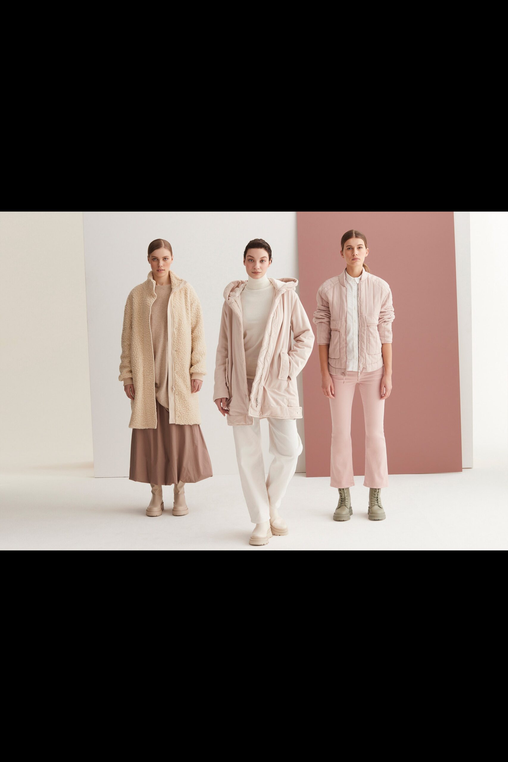 European Culture F/W 22 Look 2