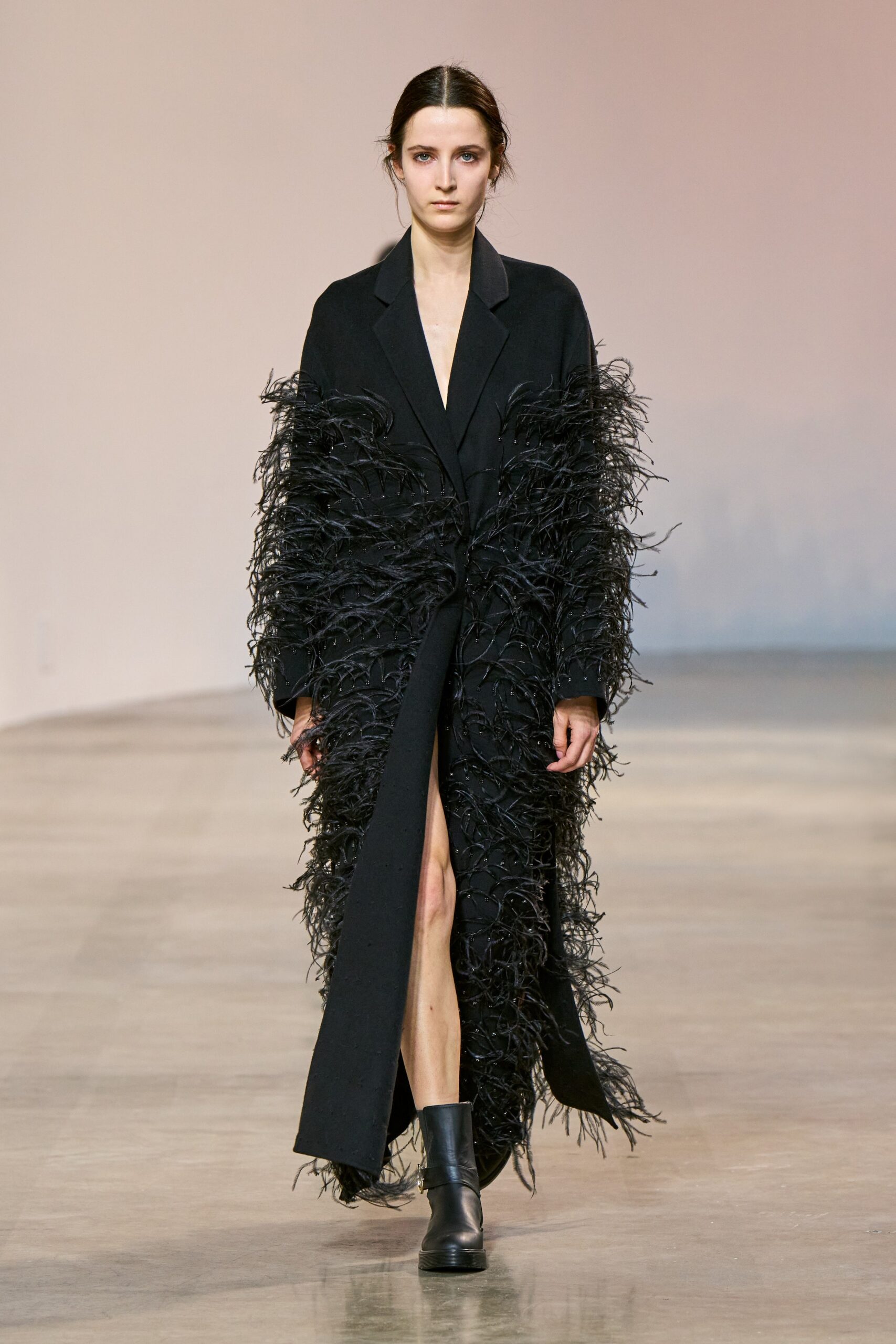 Elie Saab F/W 22 Look 2