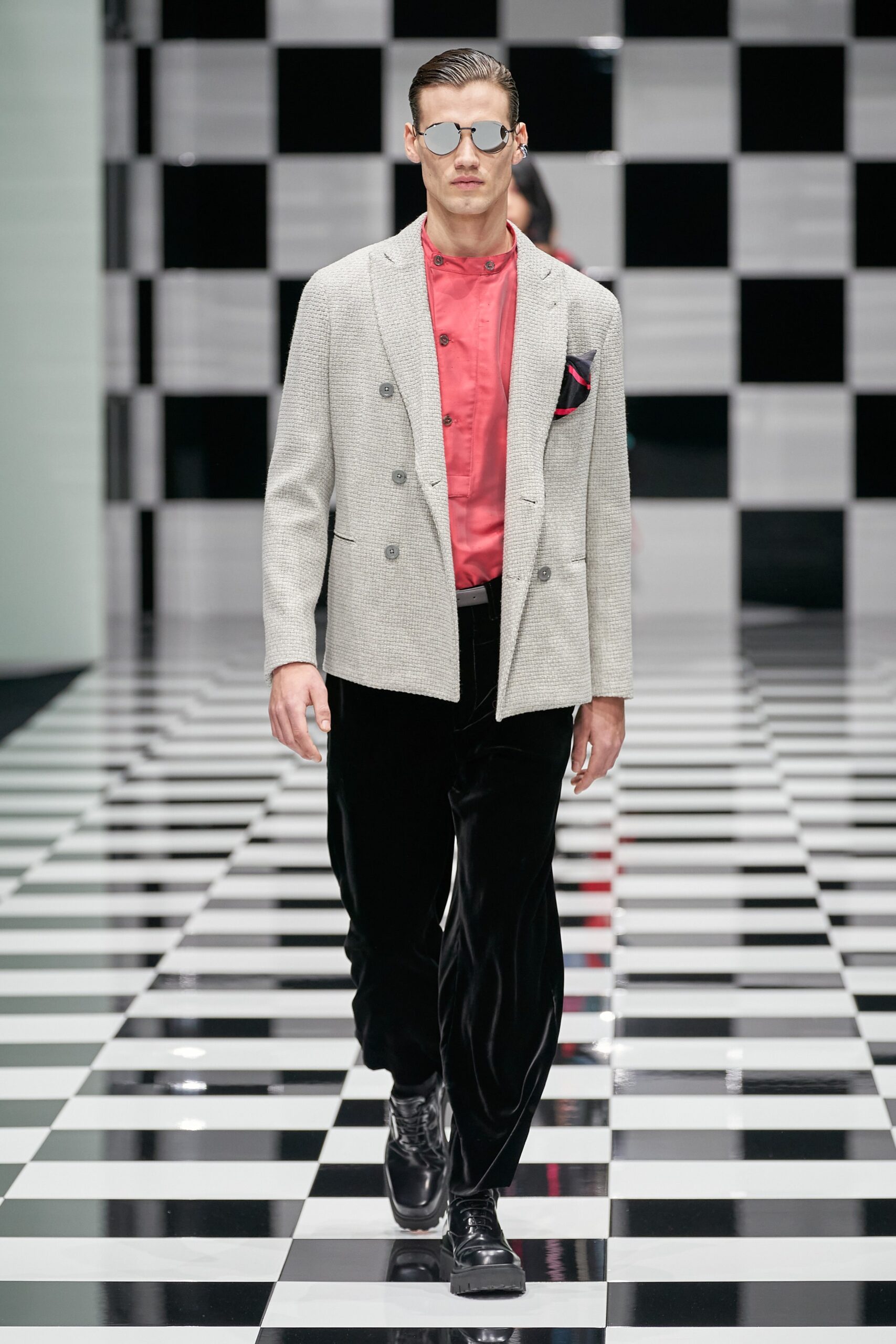 Emporio Armani F/W 22 Look 2