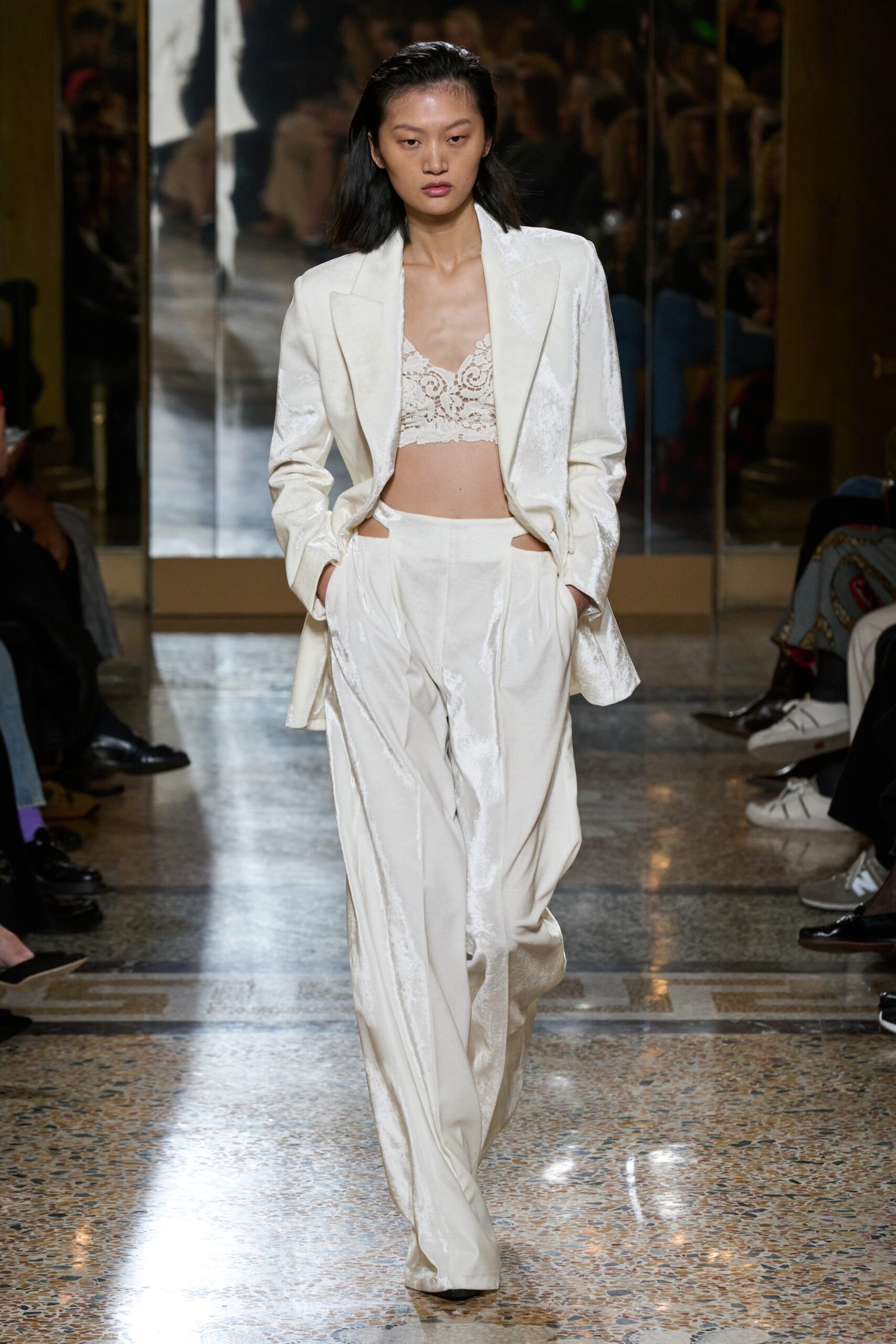 Ermanno Scervino F/W 23 Look 3