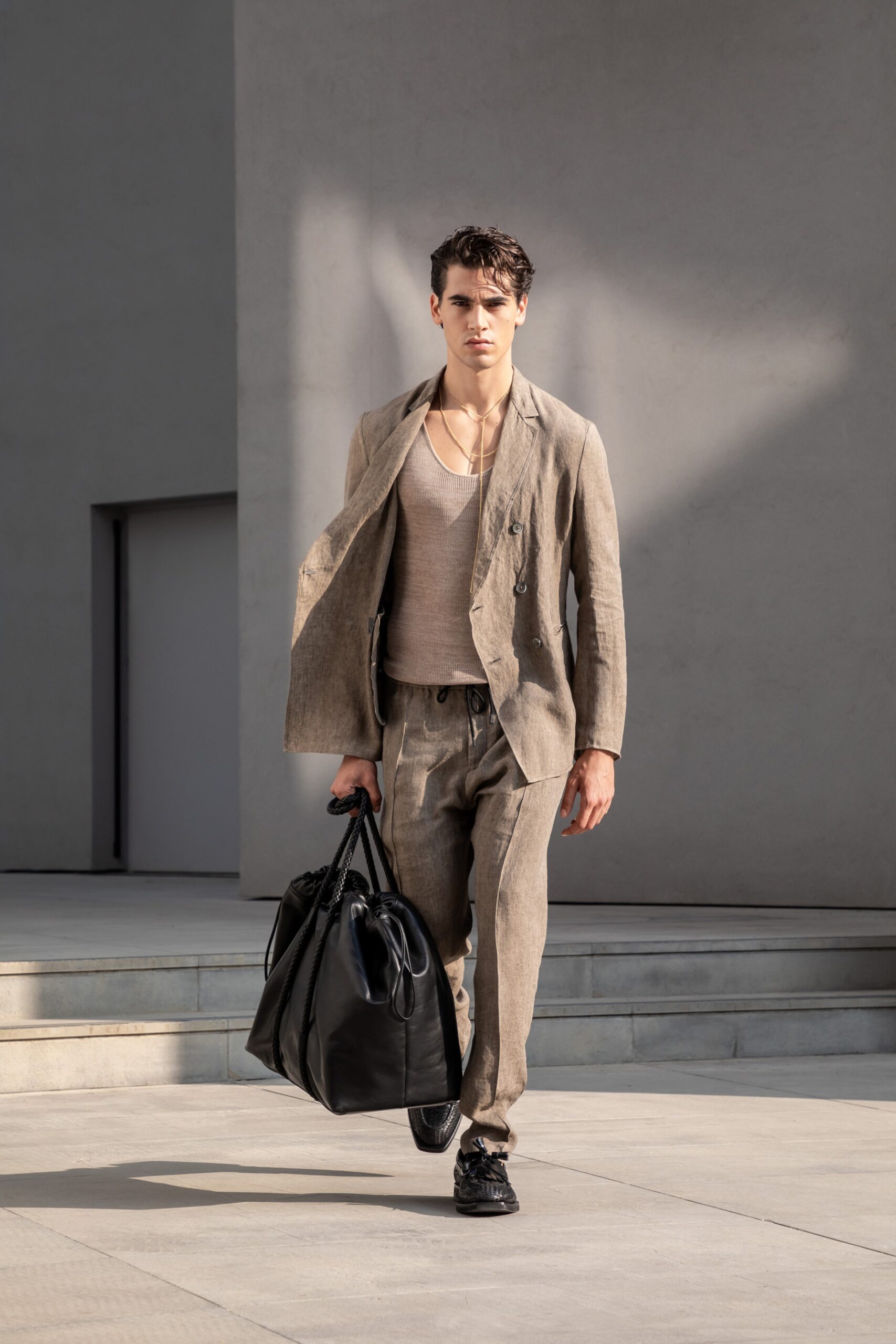 Emporio Armani S/S 21 Menswear Look 4