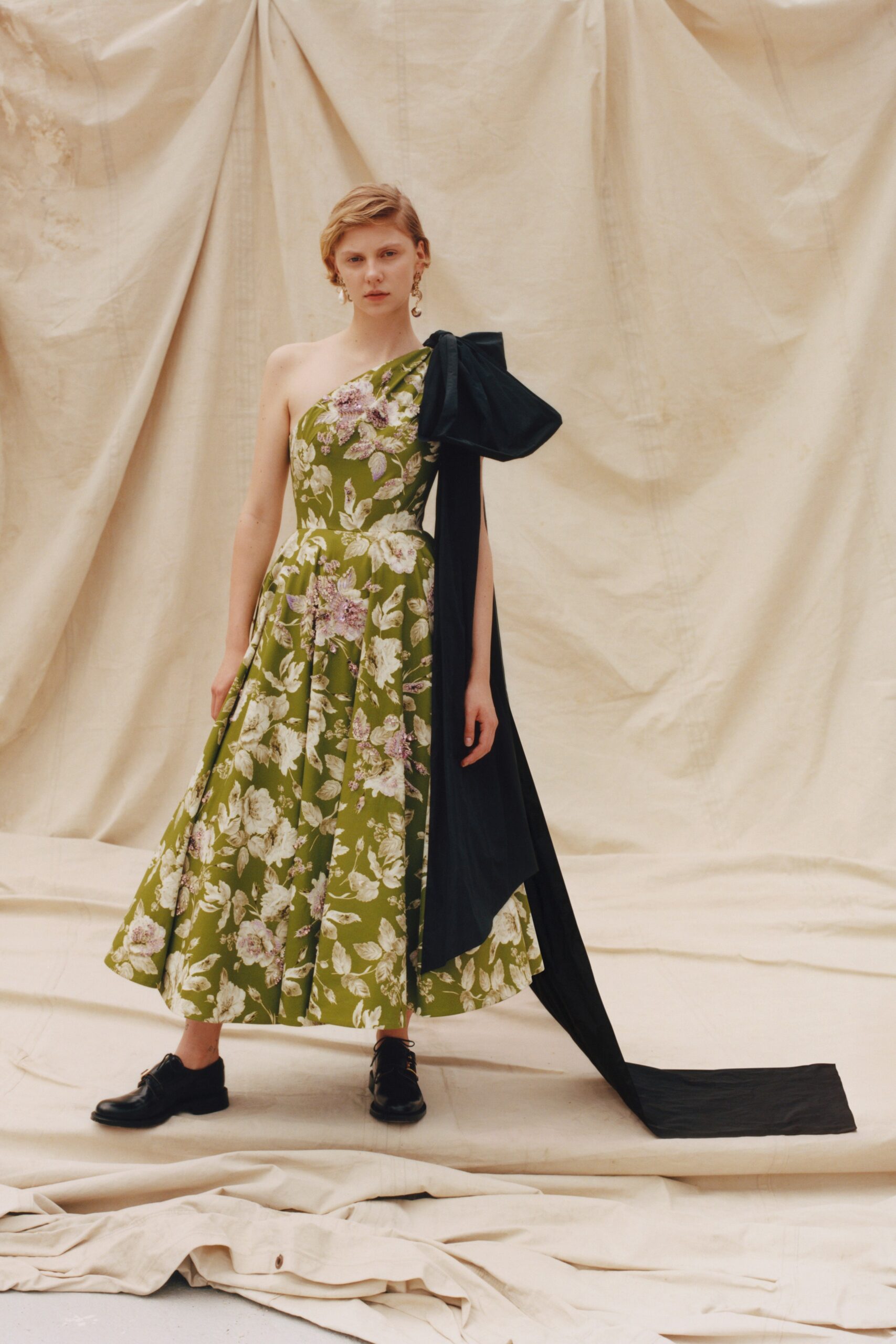 Erdem Resort 23 Look 4