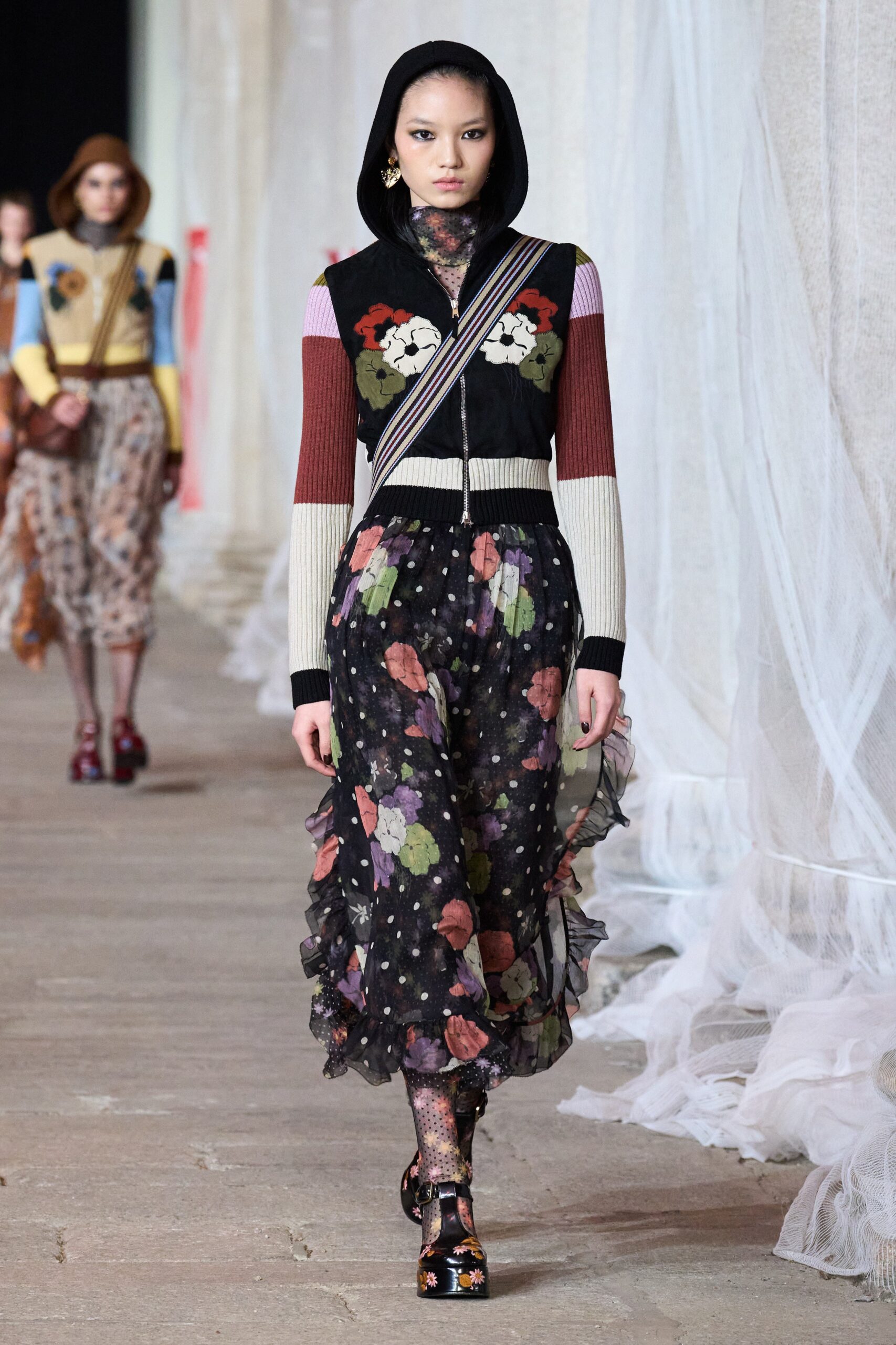 Etro F/W 23 Look 8