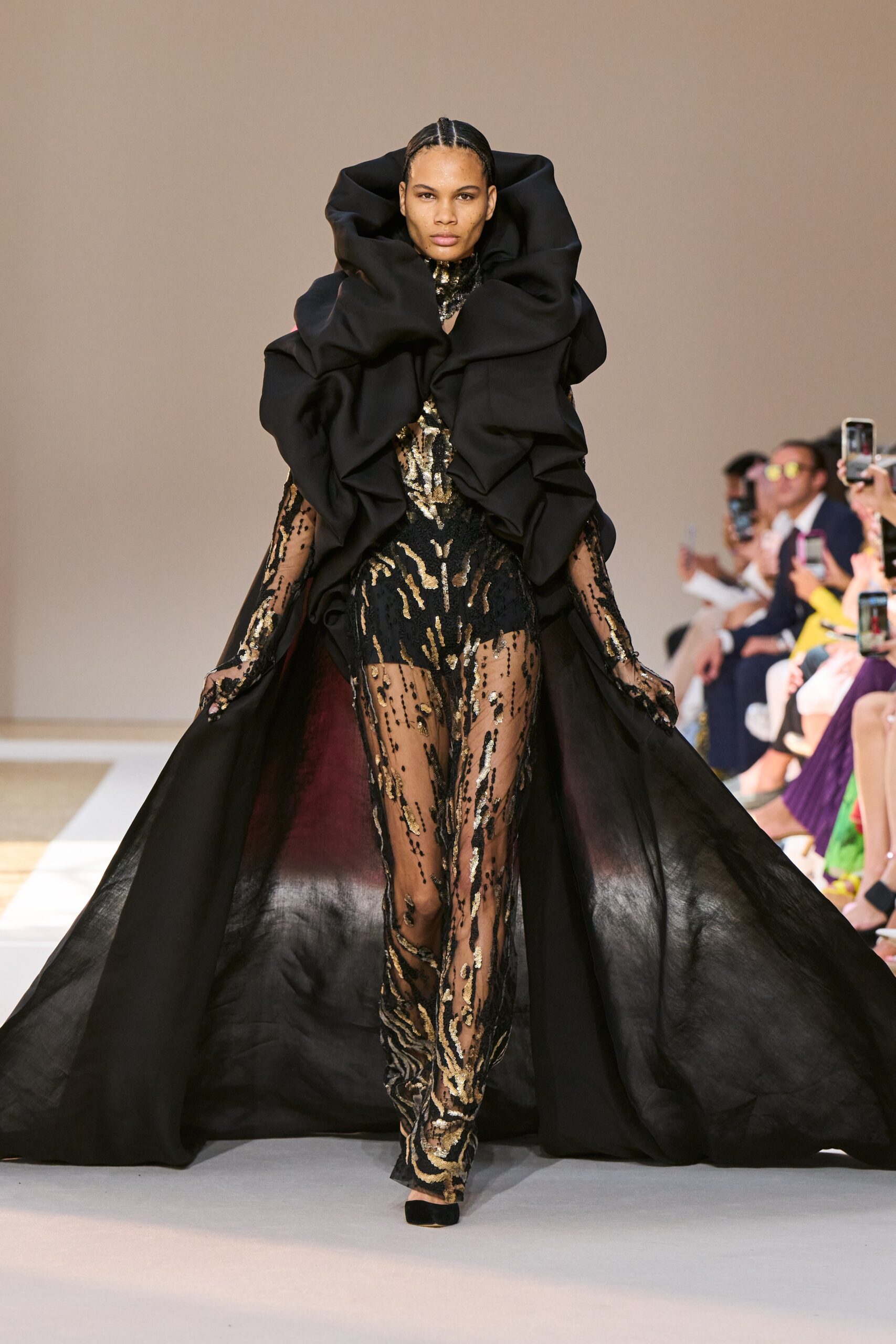 Elie Saab F/W 22 Couture Look 9