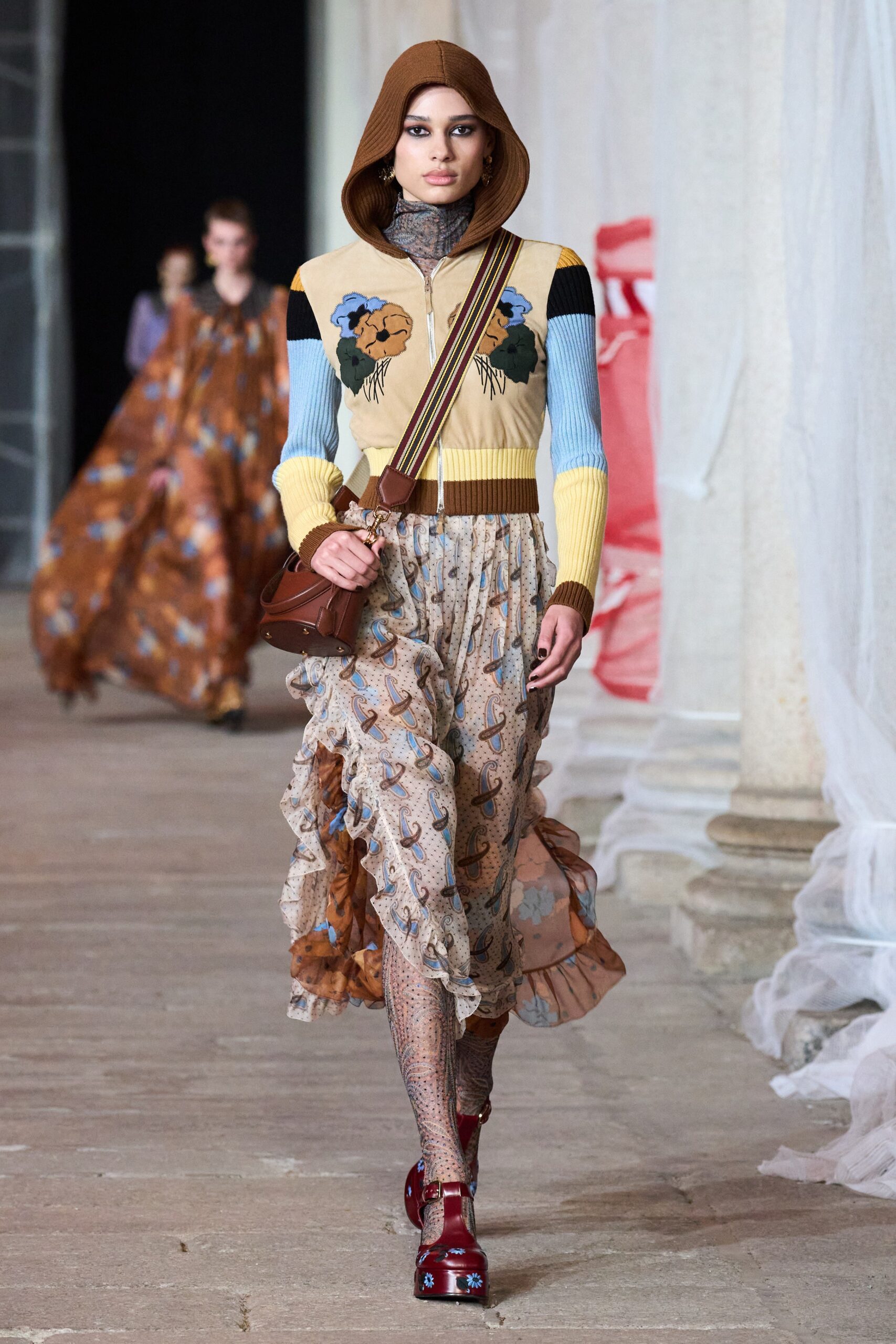 Etro F/W 23 Look 9