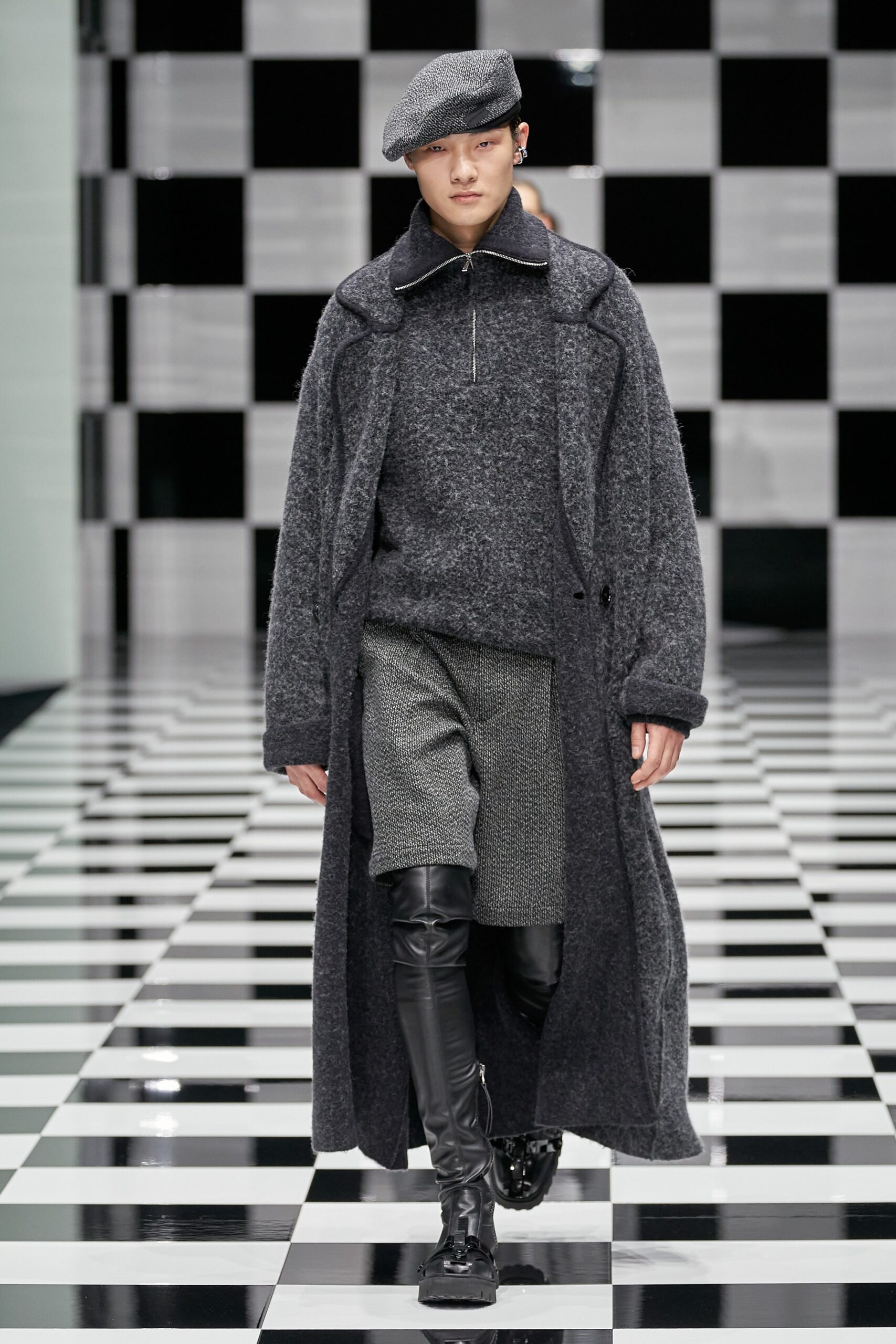 Emporio Armani F/W 22 Look 10