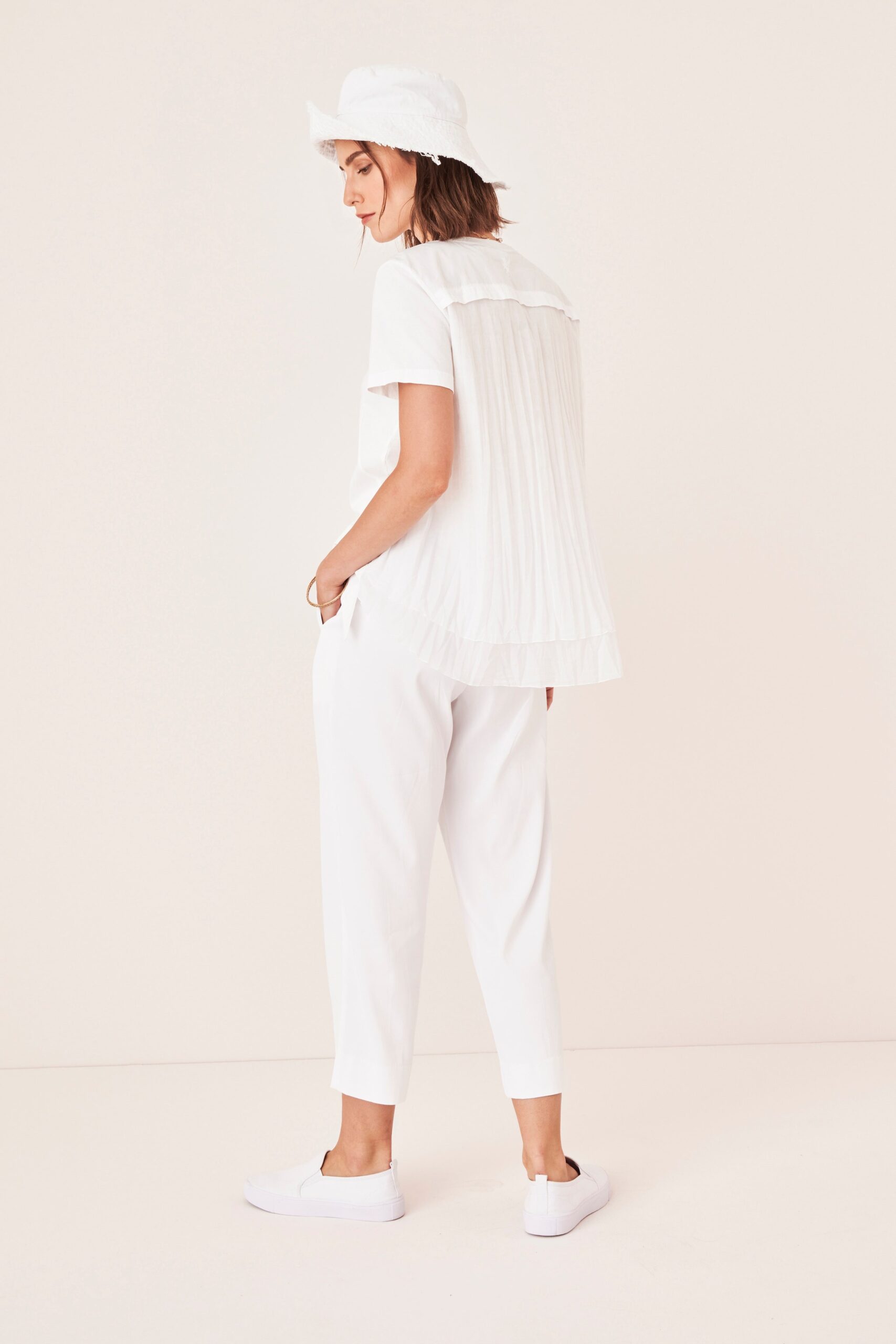 European Culture S/S 21 Look 11