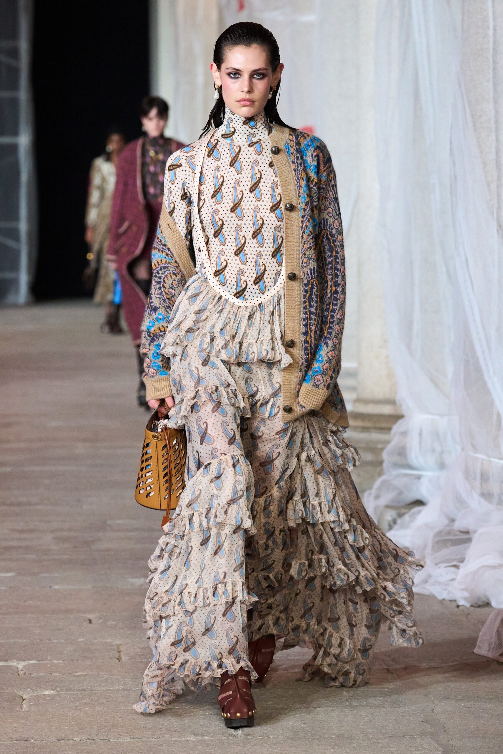 Etro F/W 23 Look 12