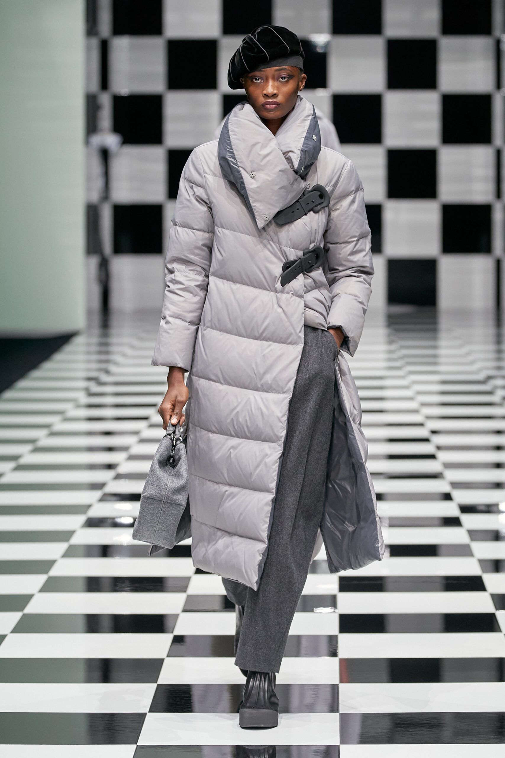 Emporio Armani F/W 22 Look 13