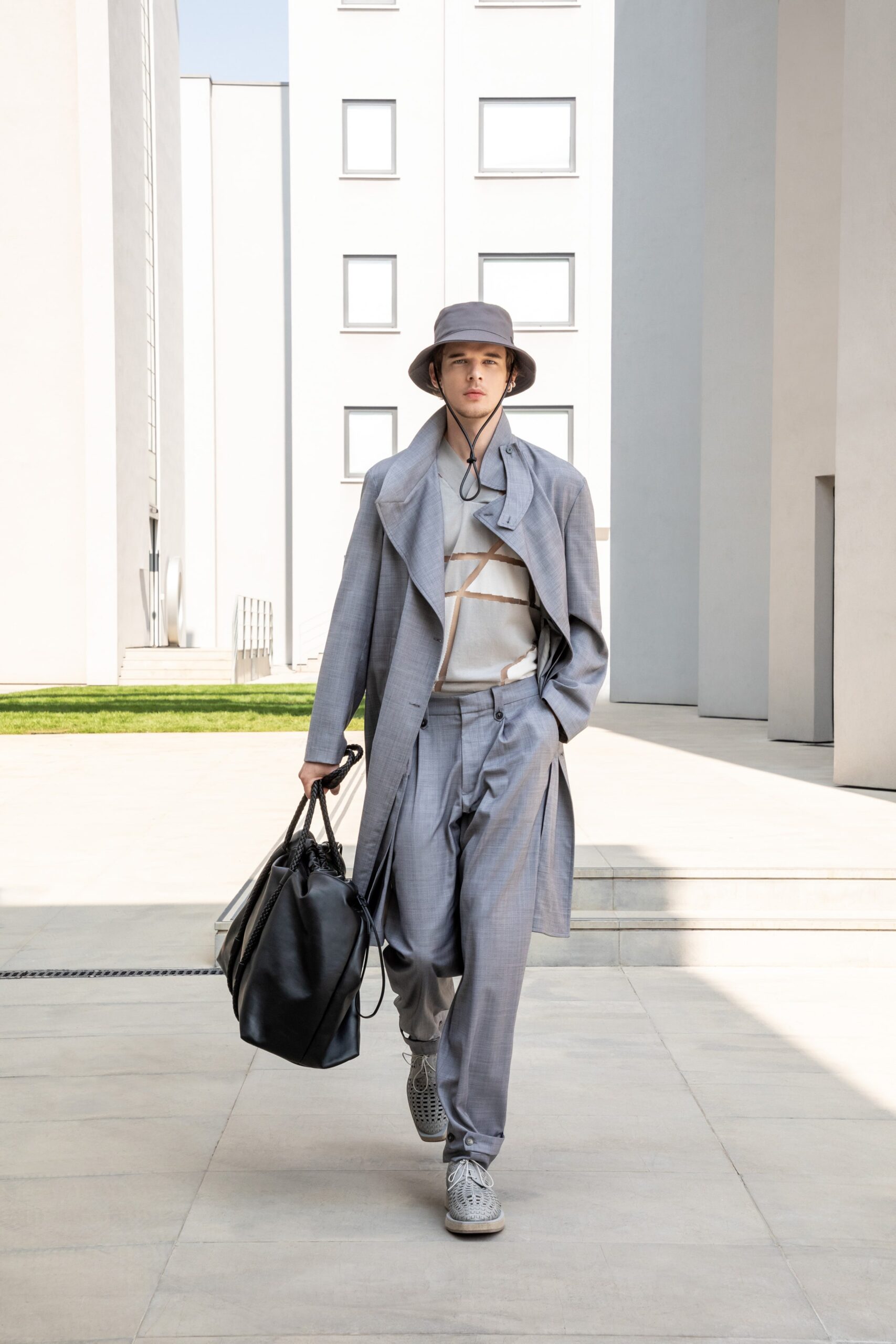 Emporio Armani S/S 21 Menswear Look 16