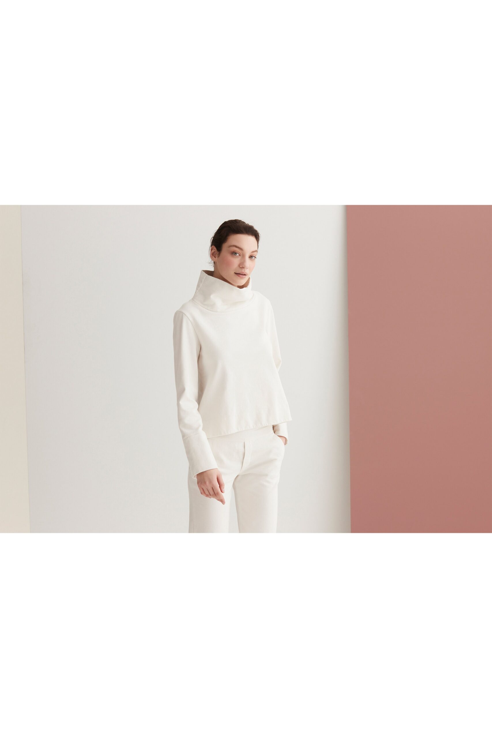 European Culture F/W 22 Look 16