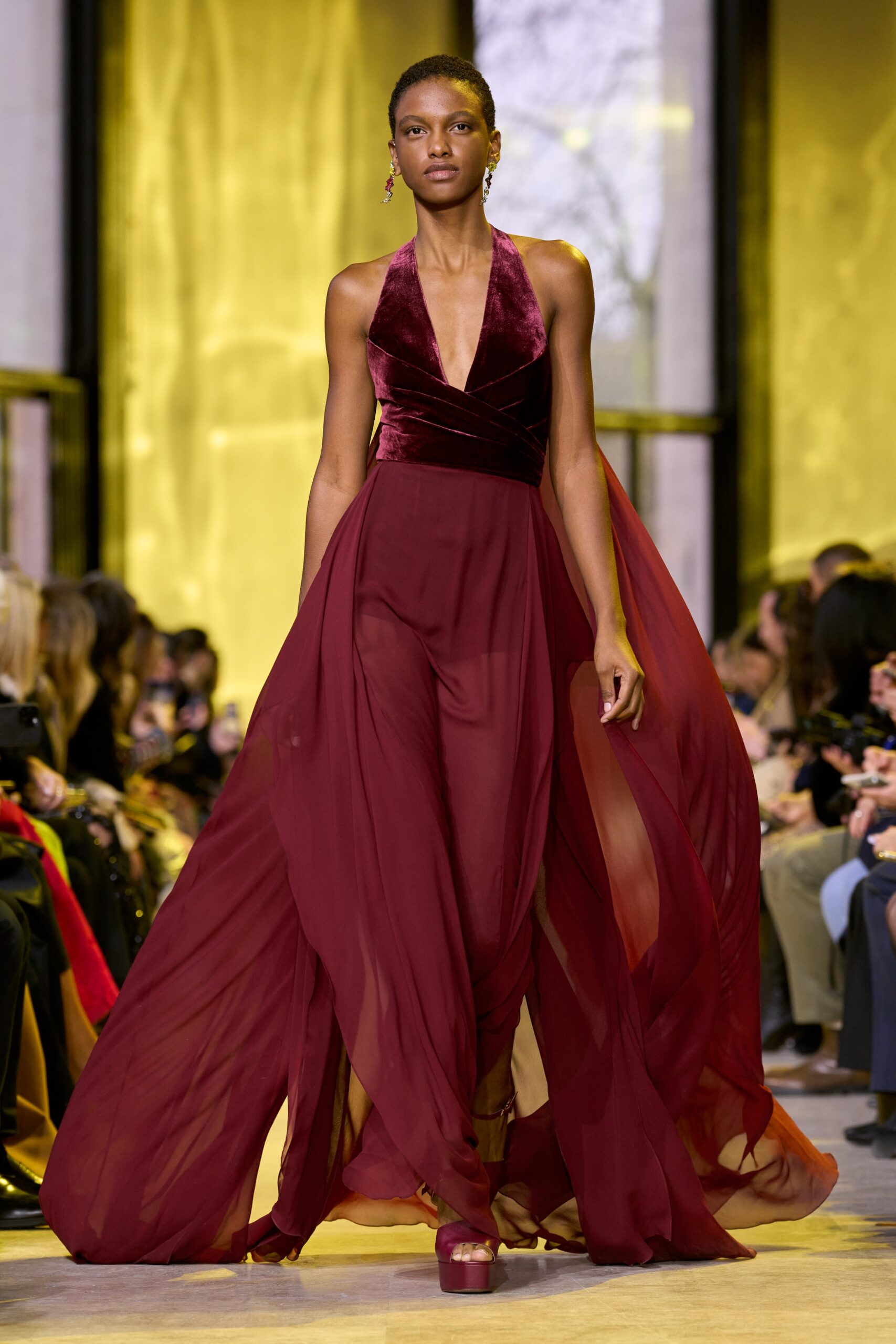 Elie Saab F/W 23 Look 16