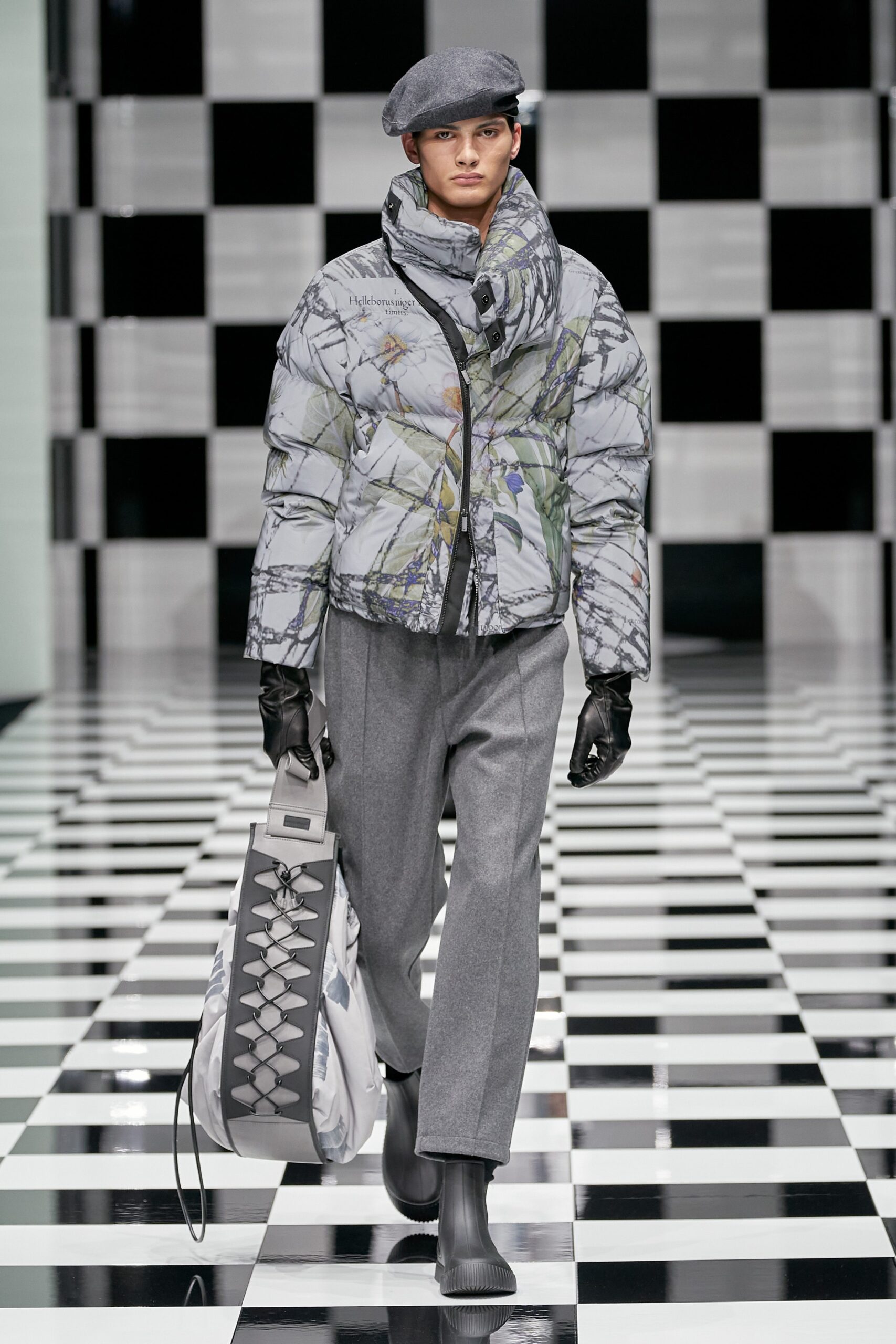 Emporio Armani F/W 22 Look 16