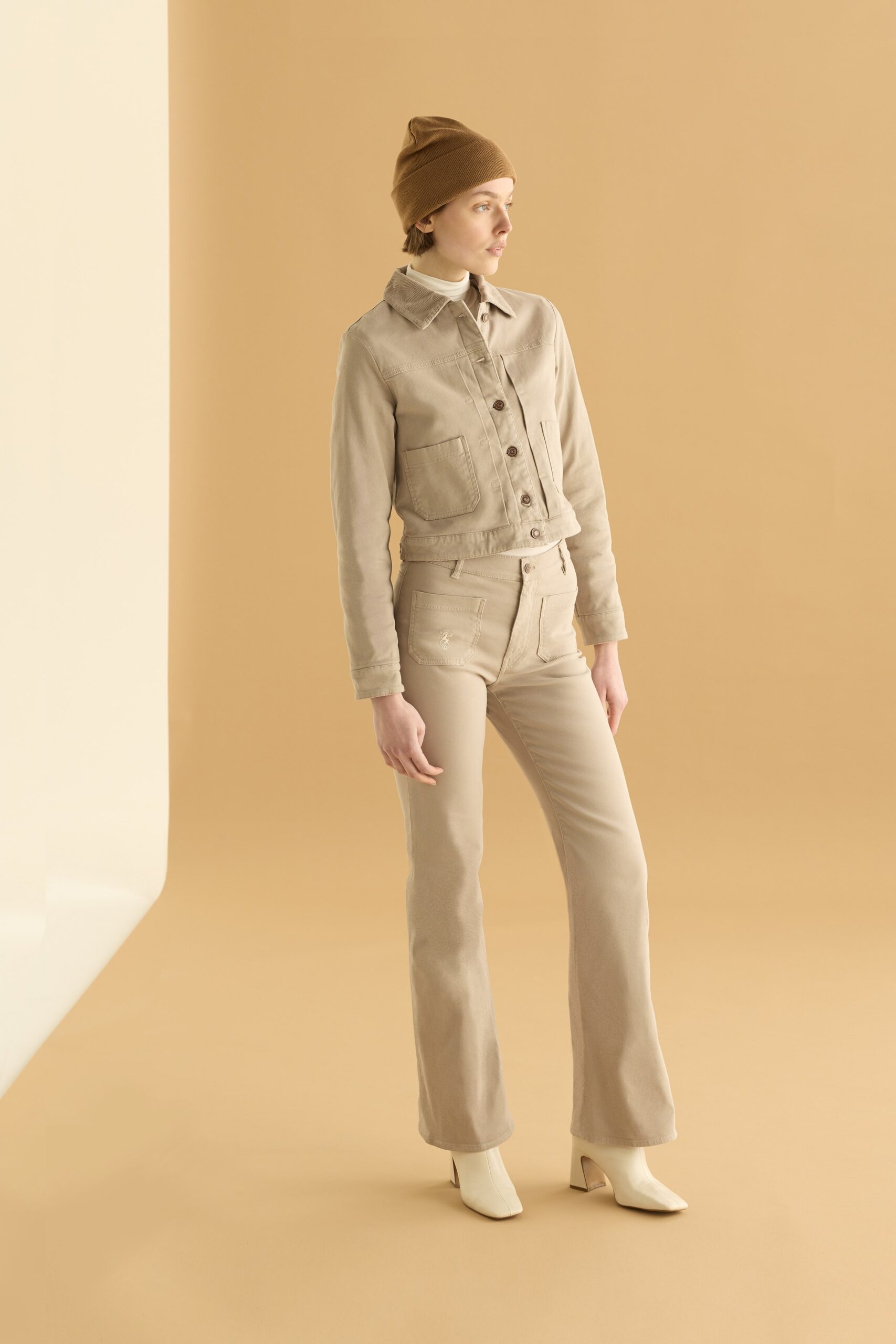 European Culture F/W 23 Look 16