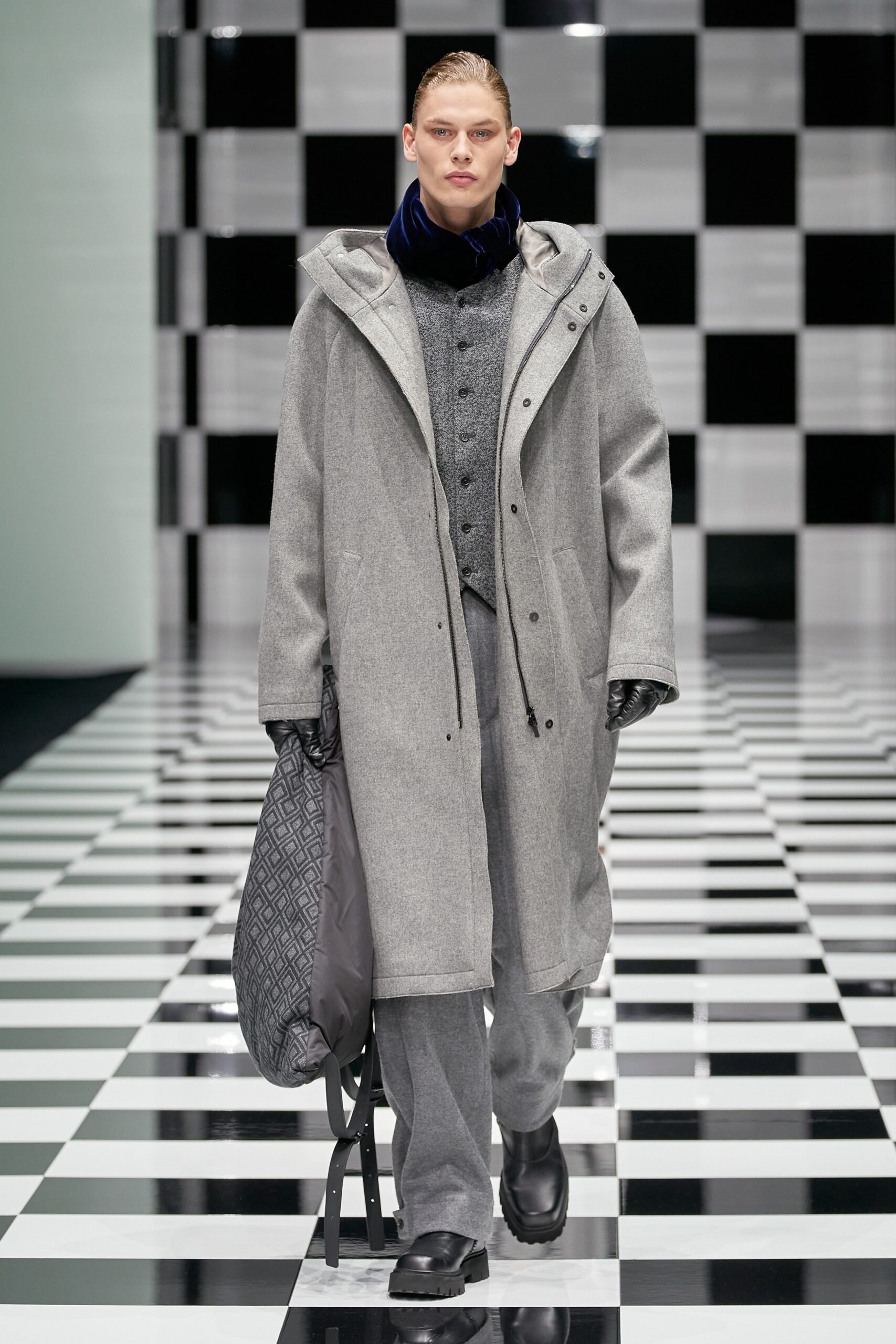 Emporio Armani F/W 22 Look 18
