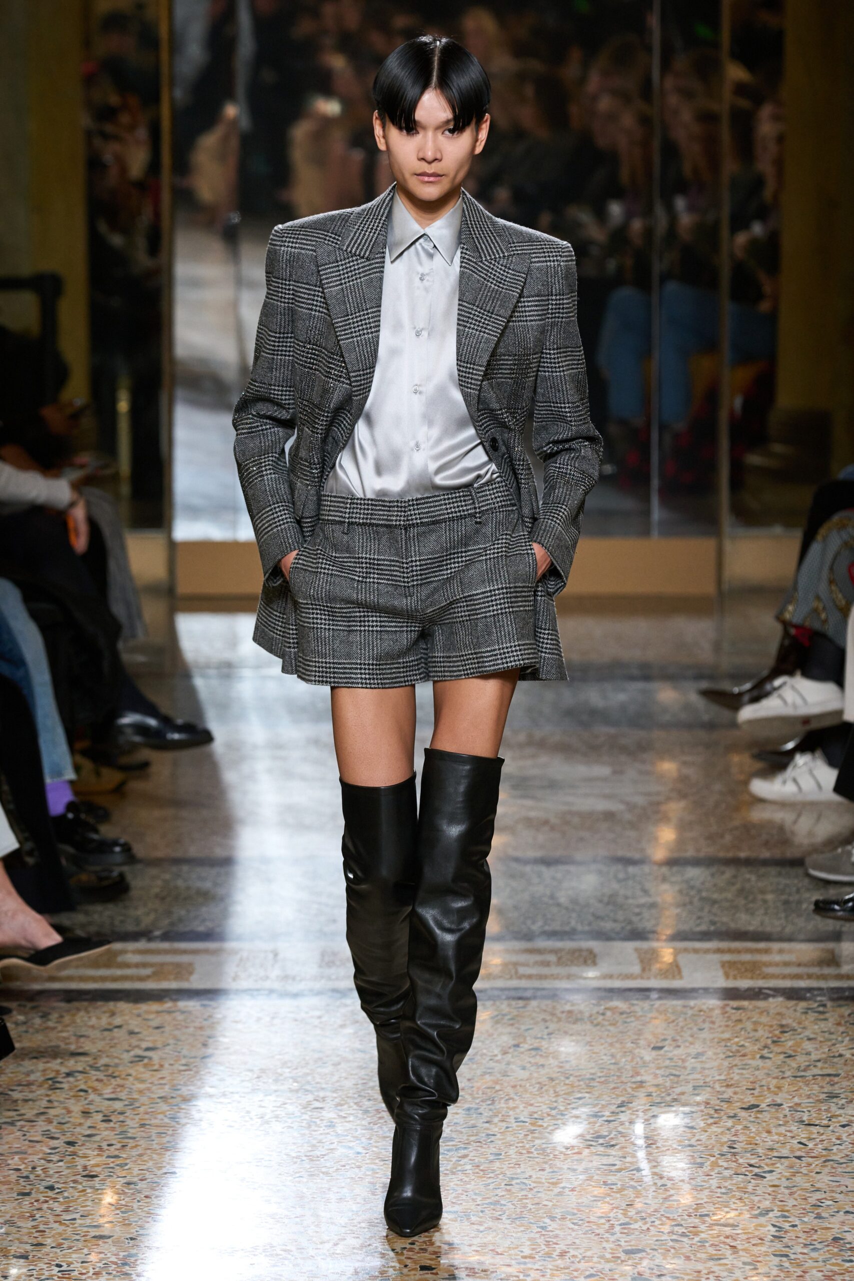 Ermanno Scervino F/W 23 Look 17