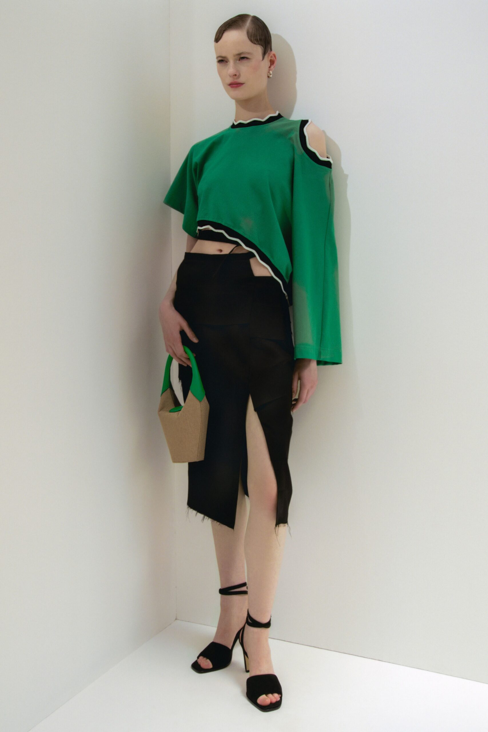 Eudon Choi Resort 23 Look 18