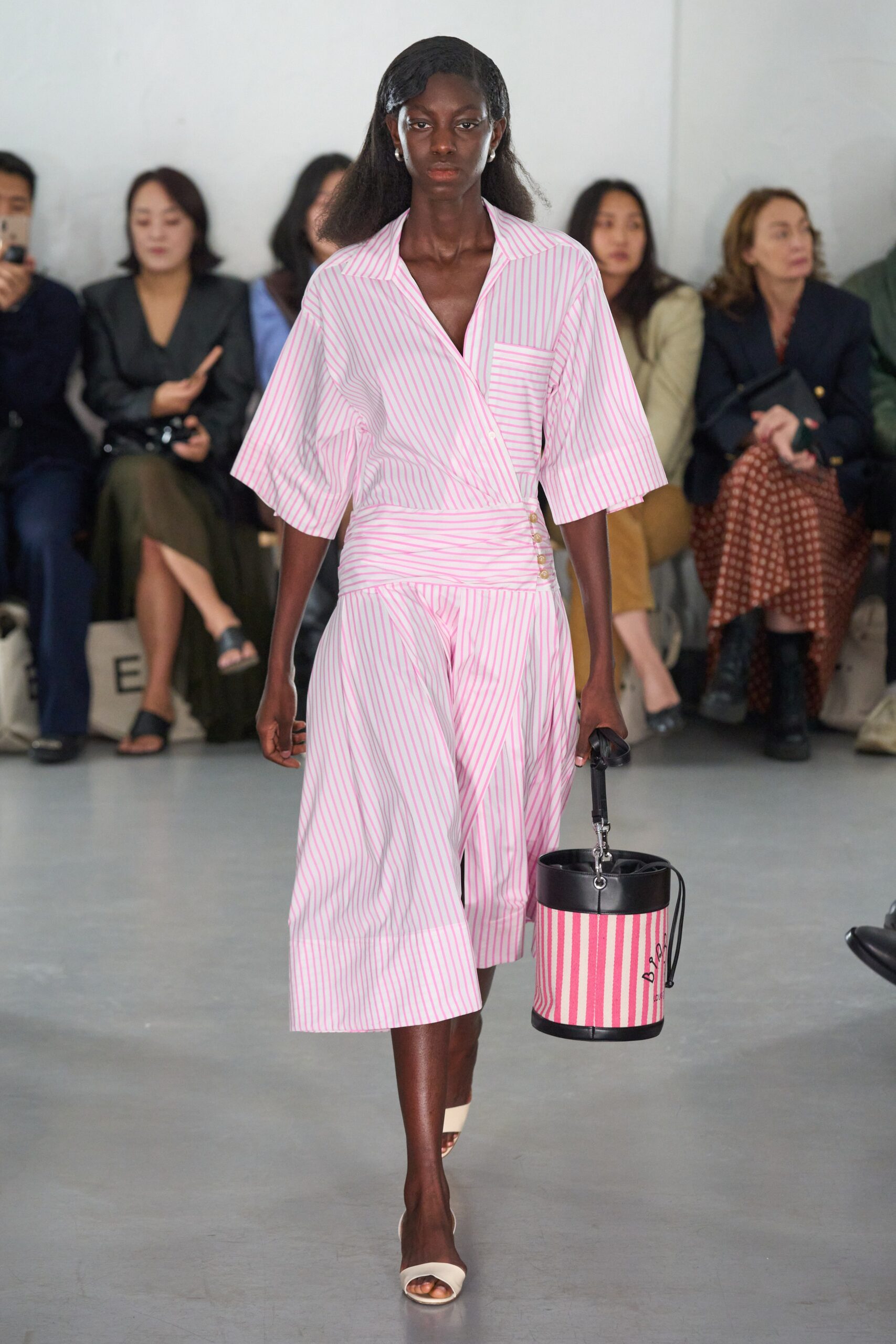 Eudon Choi S/S 23 Look 18