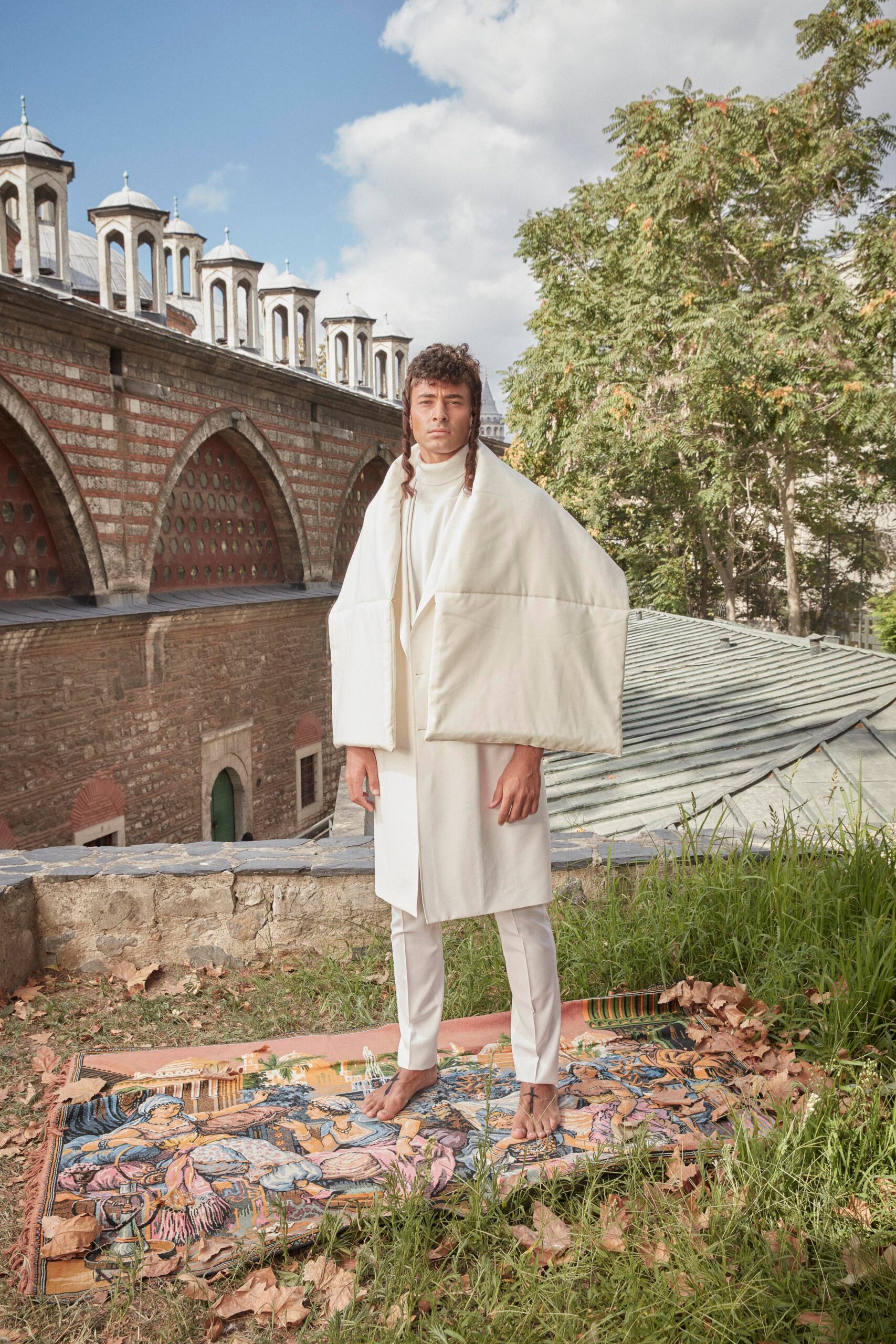Emre Erdemo?lu Istanbul S/S 21 Look 19
