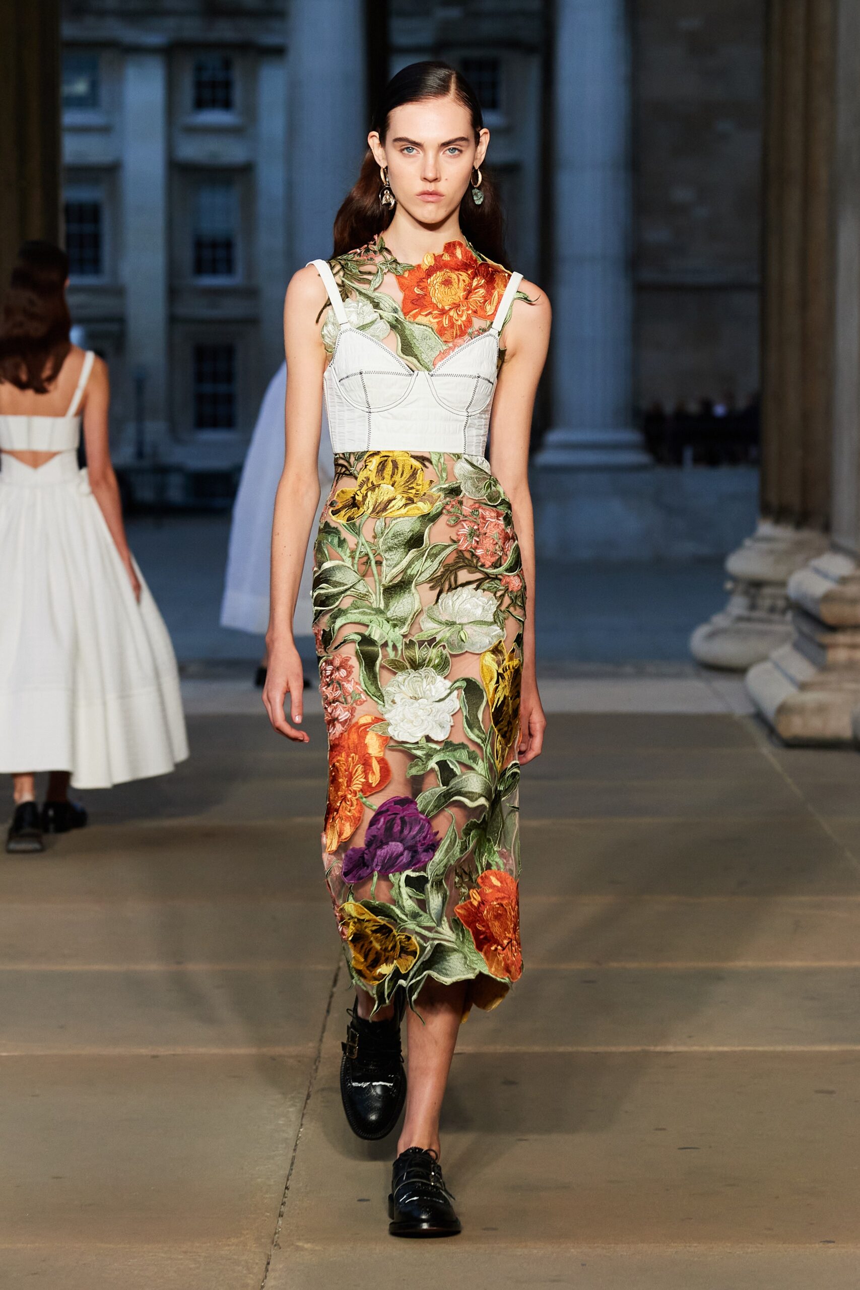 Erdem S/S 23 Look 19
