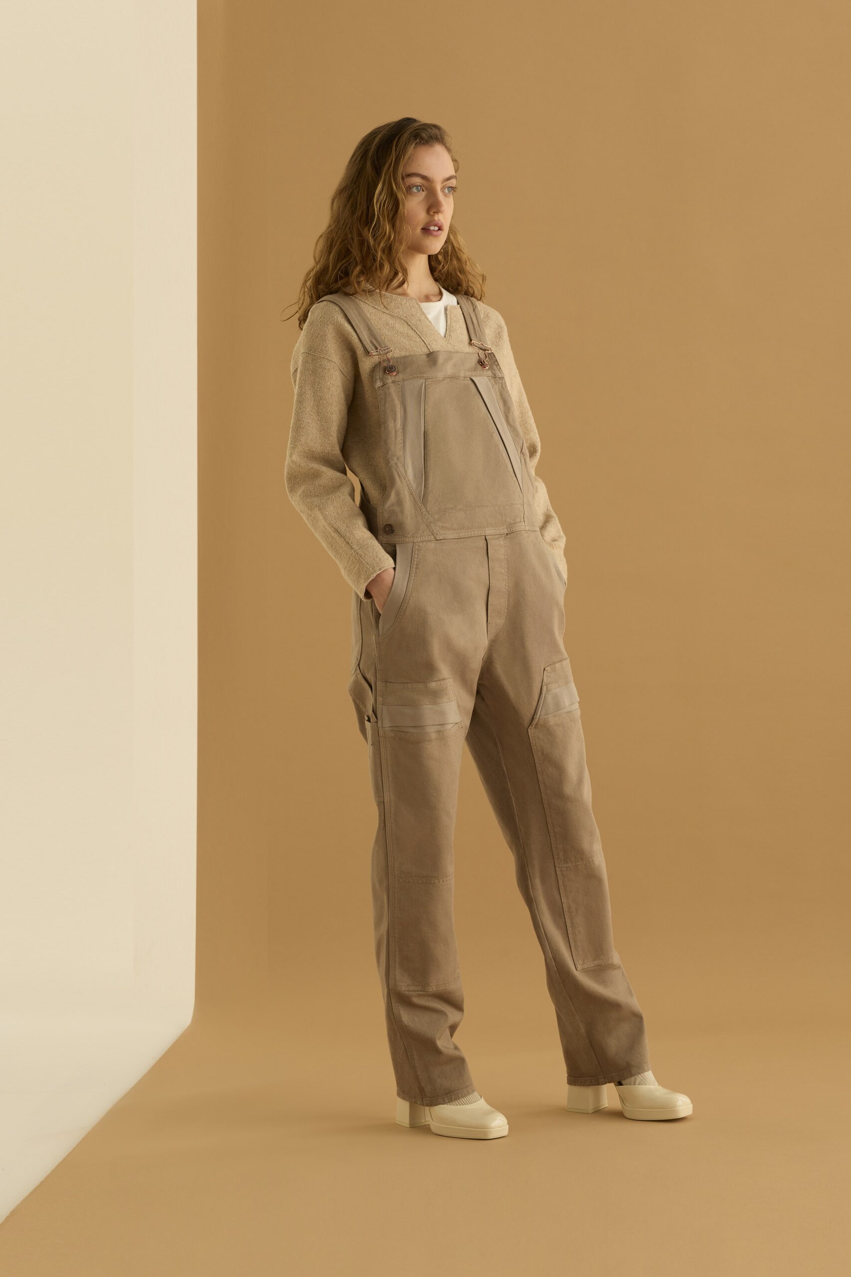 European Culture F/W 23 Look 19