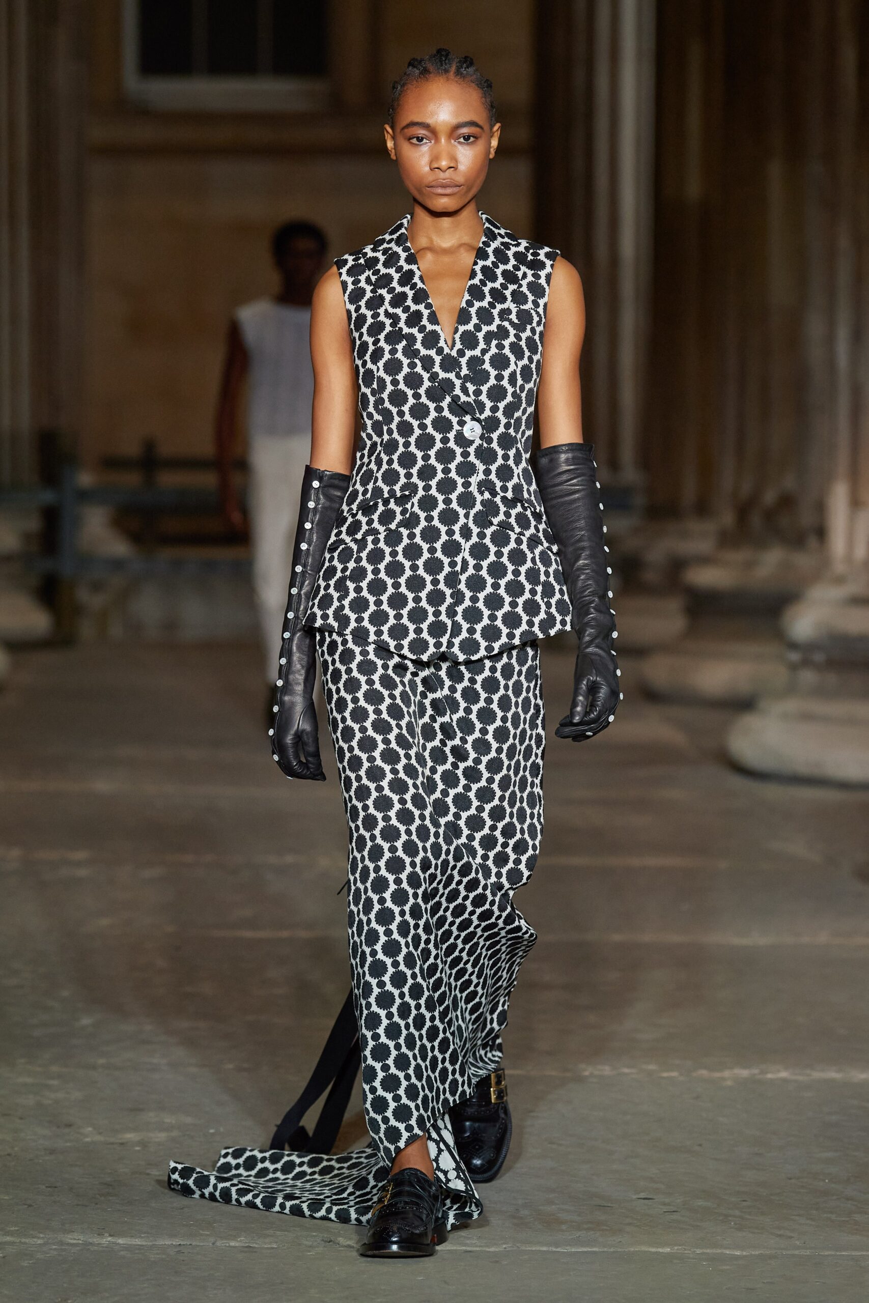Erdem S/S 22 Look 20