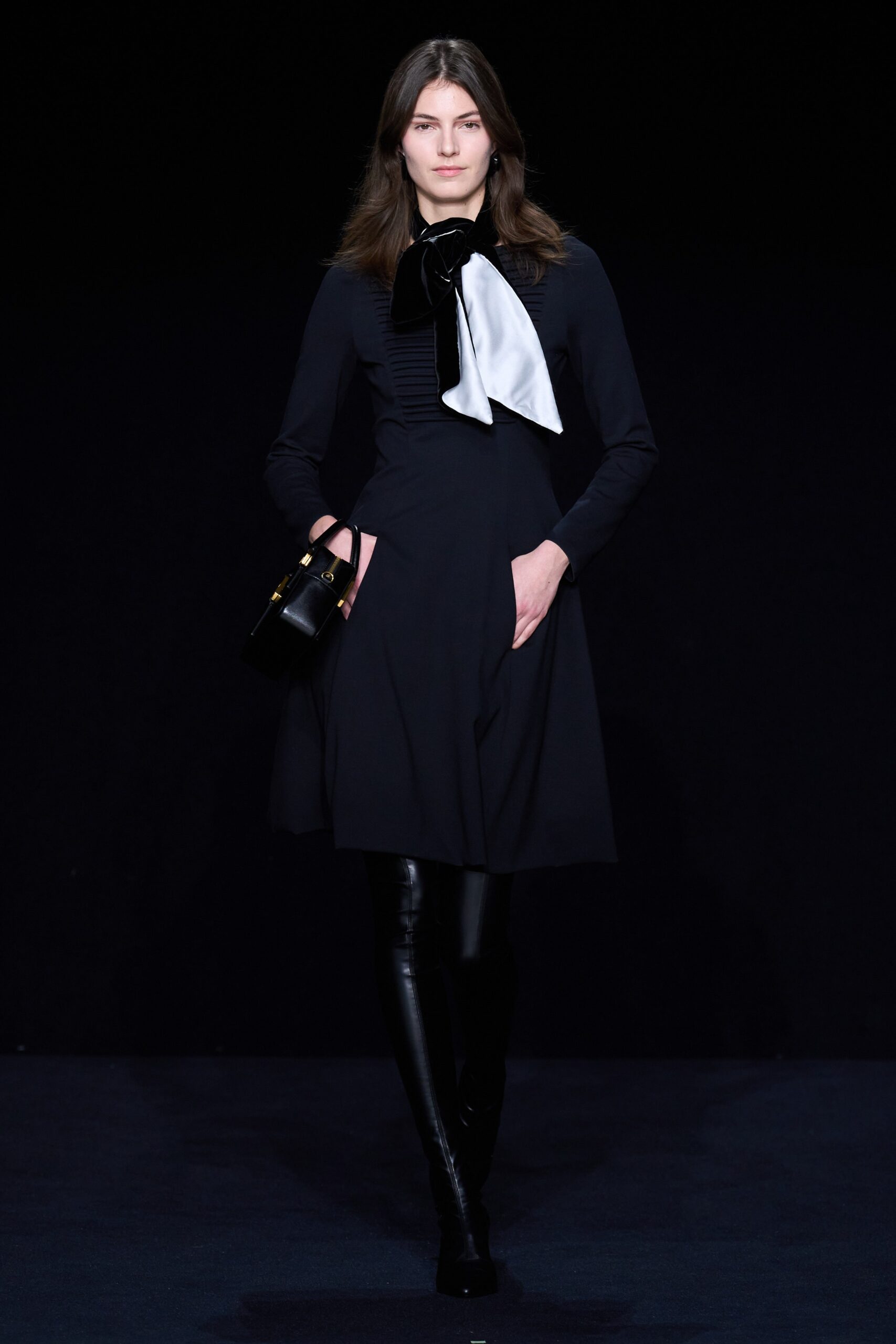 Emporio Armani F/W 23 Look 20