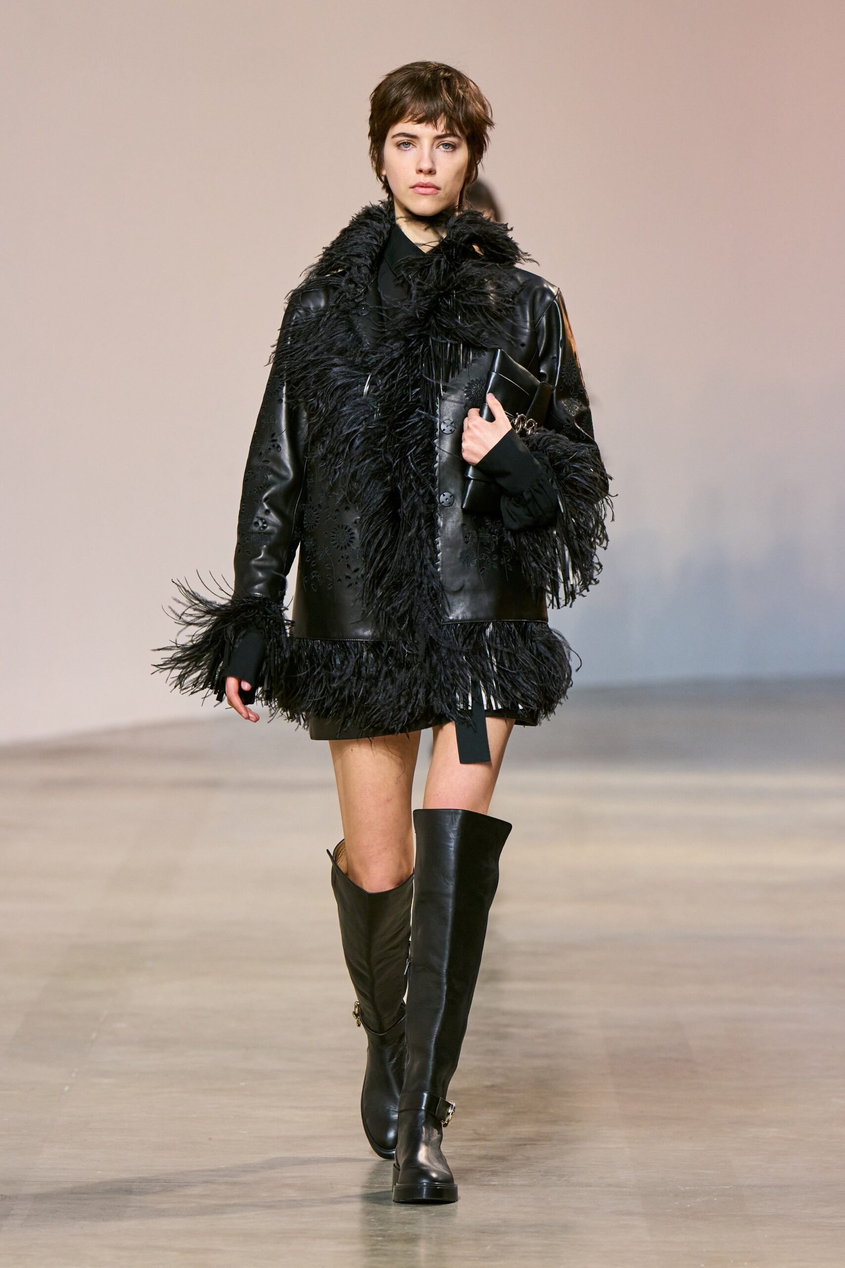 Elie Saab F/W 22 Look 21