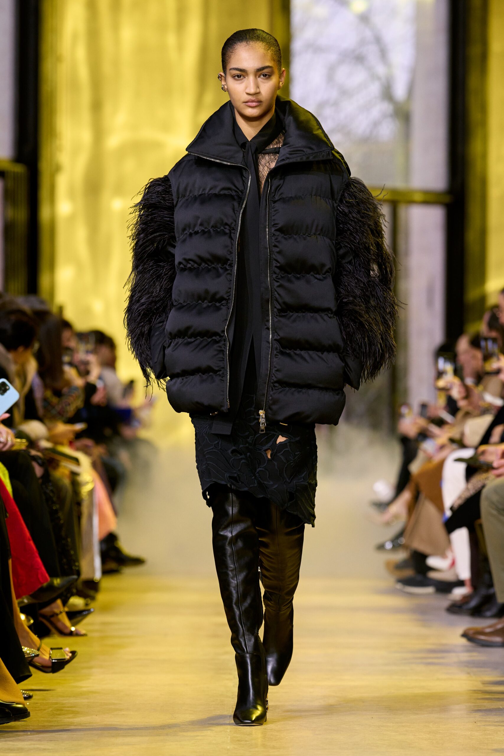 Elie Saab F/W 23 Look 21