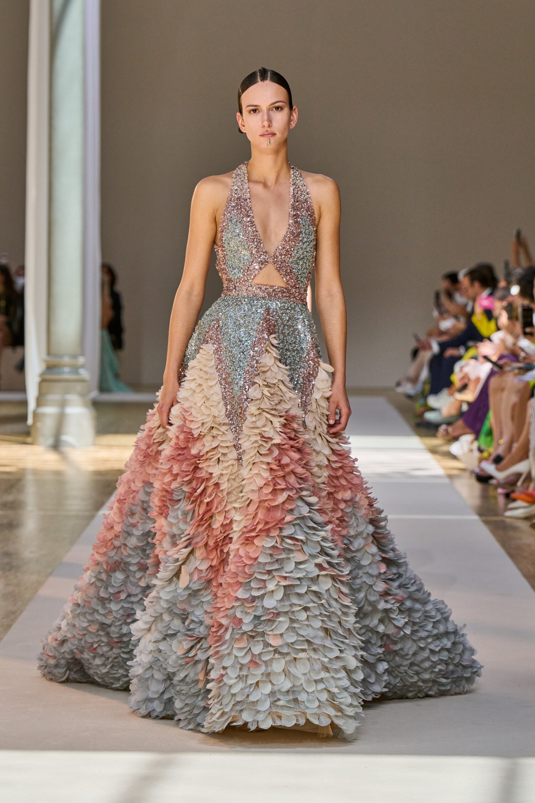 Elie Saab F/W 22 Couture Look 22