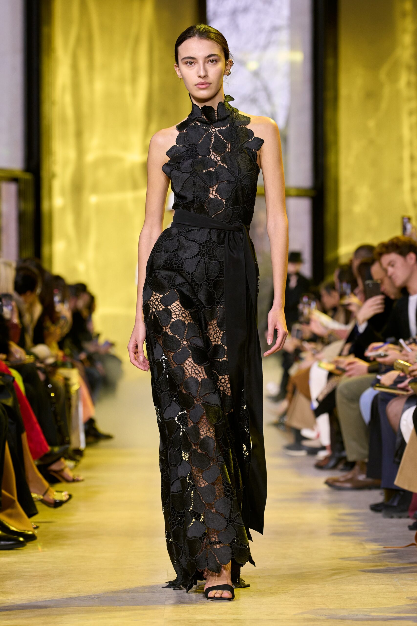 Elie Saab F/W 23 Look 22
