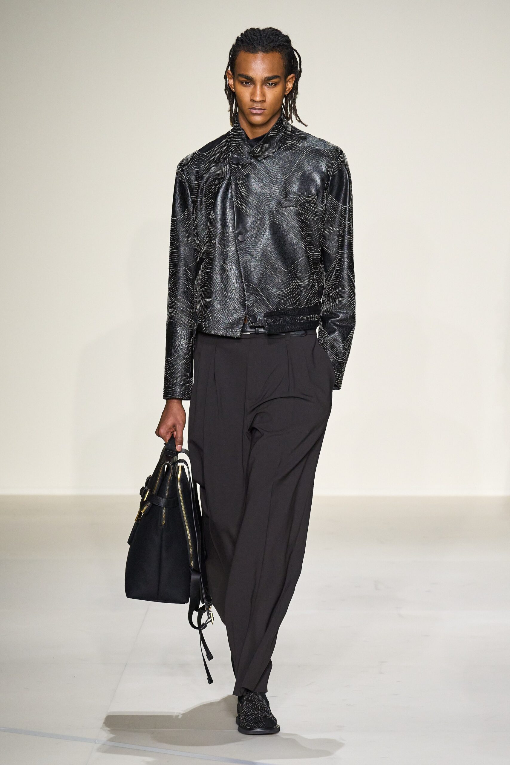 Emporio Armani F/W 23 Menswear Look 22
