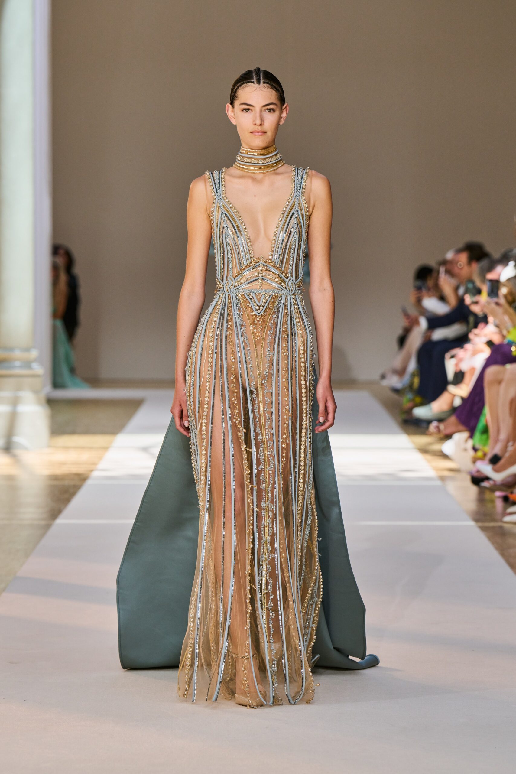 Elie Saab F/W 22 Couture Look 23